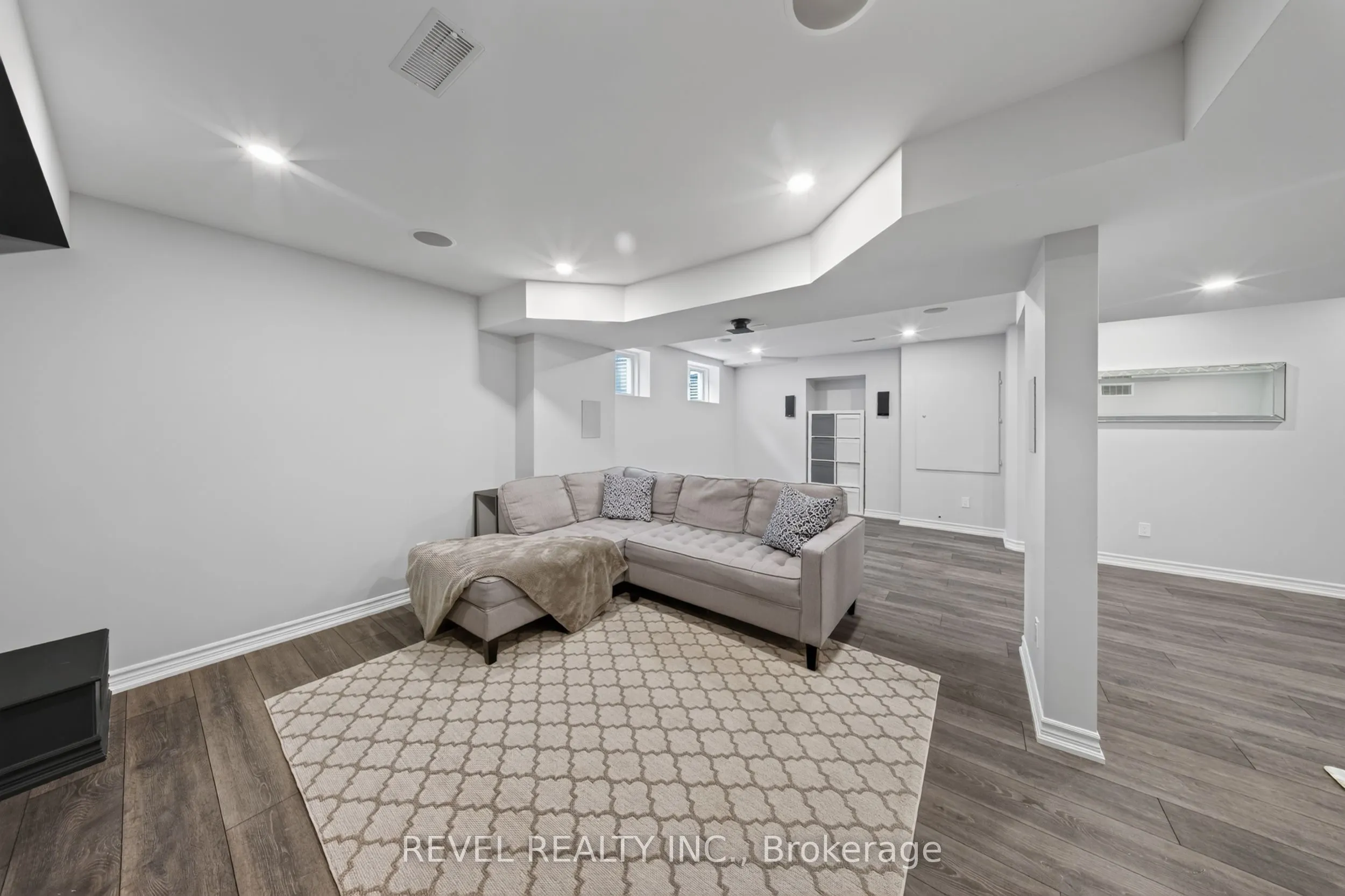 455 Ramsey Place