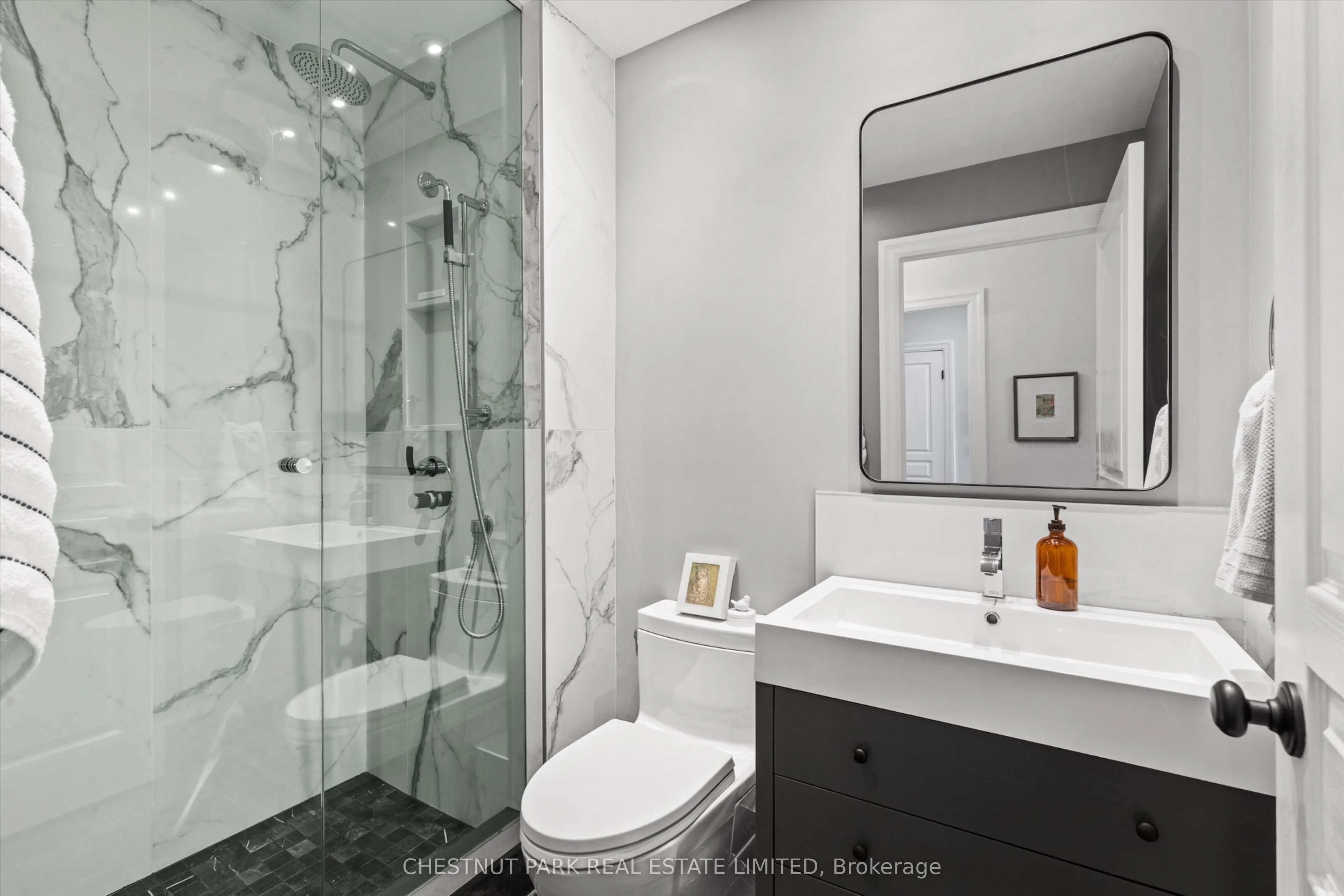 2087 Lake Shore Boulevard W #604