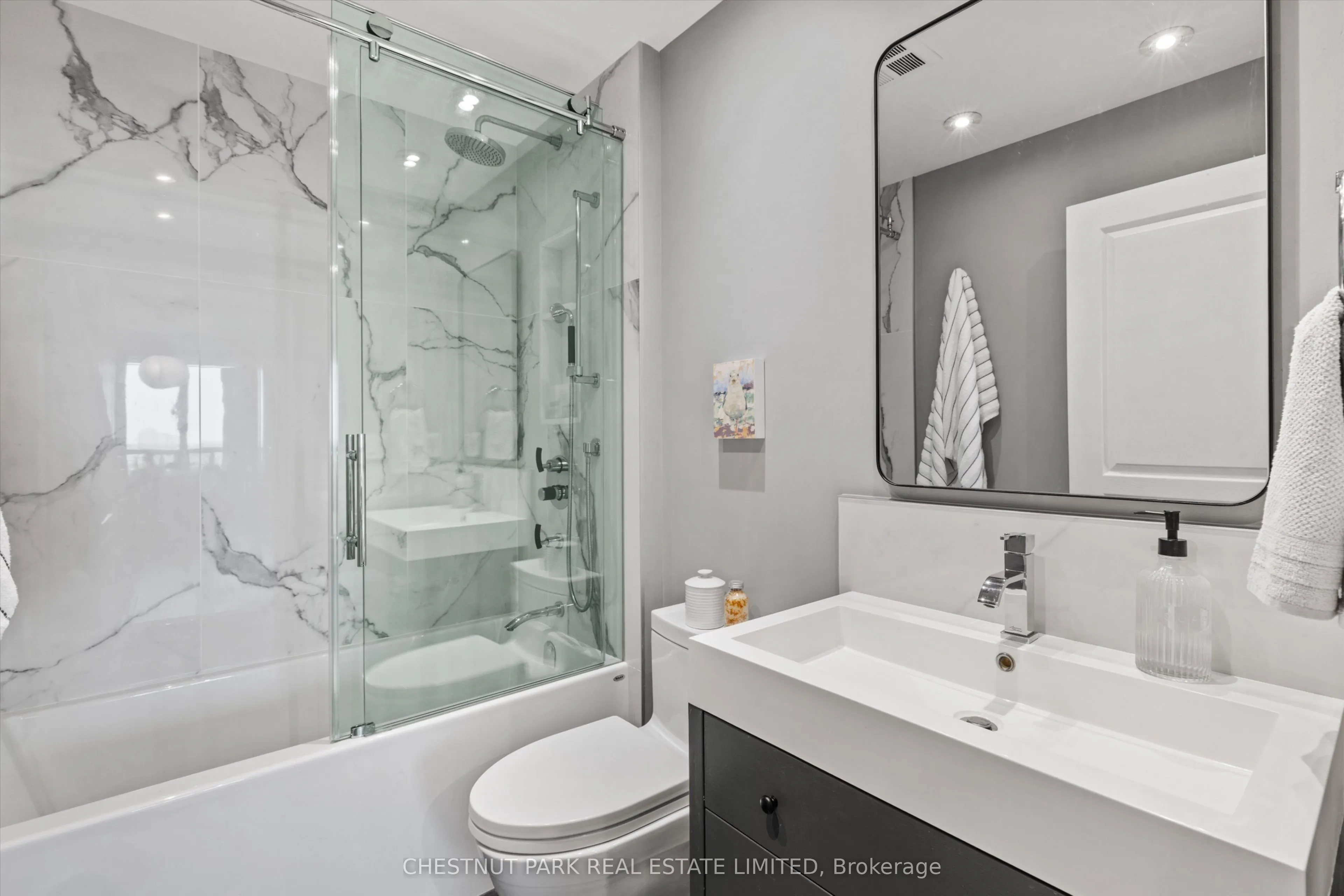 2087 Lake Shore Boulevard W #604