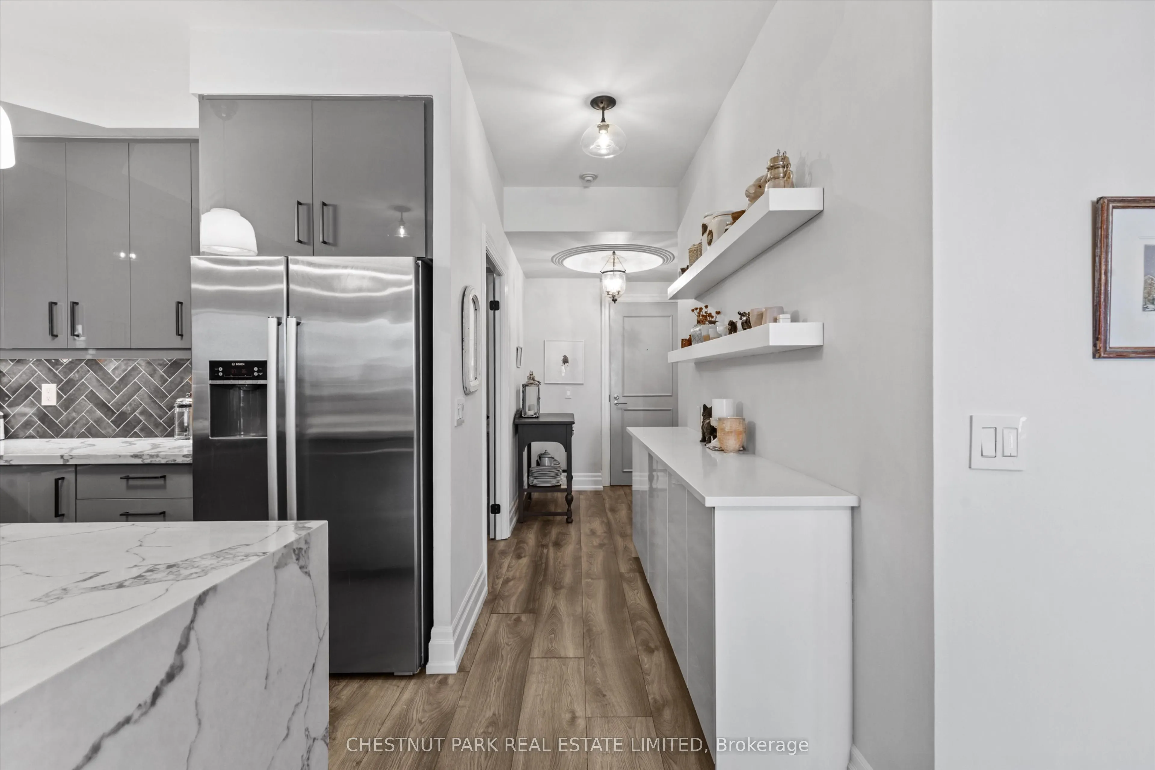 2087 Lake Shore Boulevard W #604