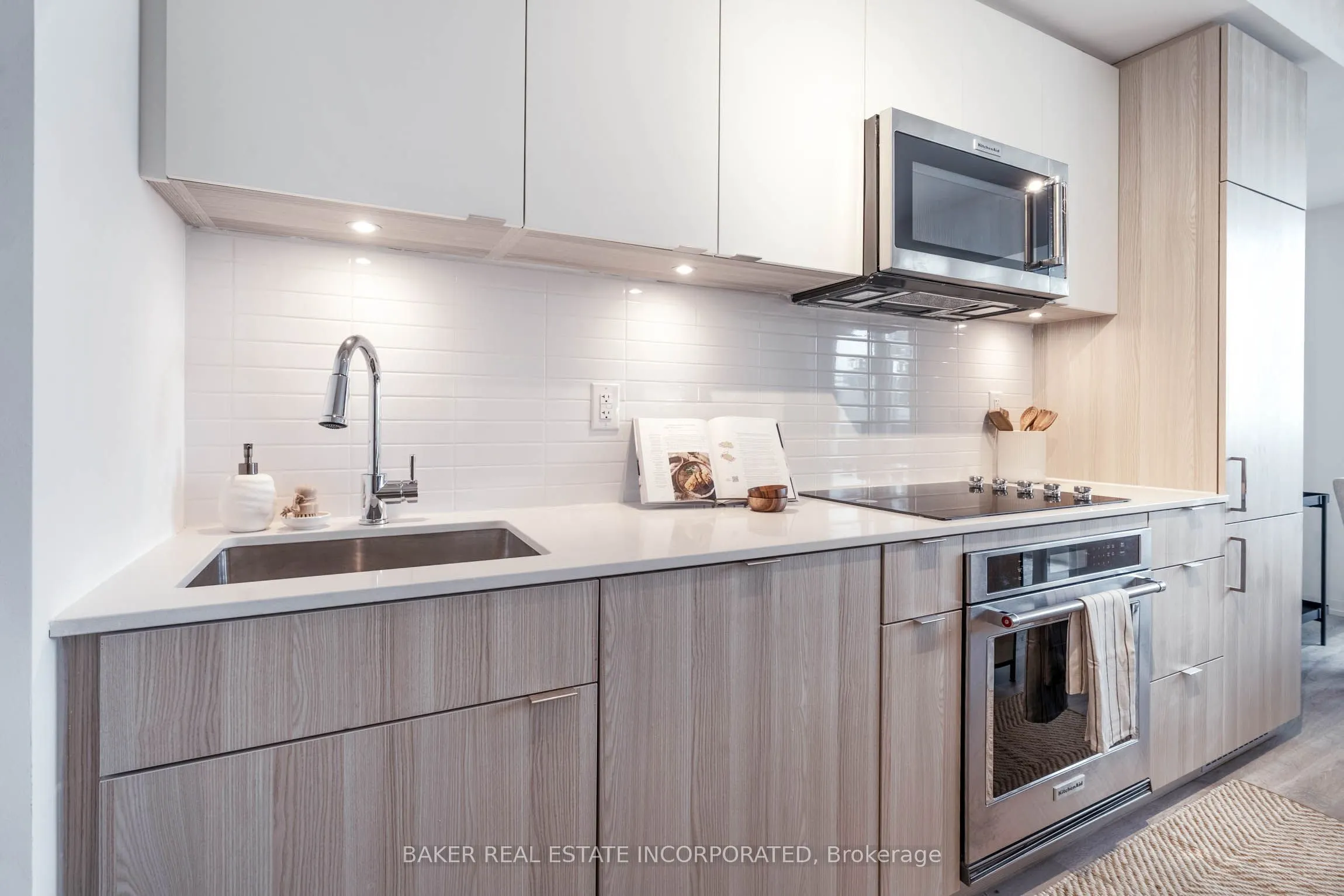 220 Missinnihe Way #102