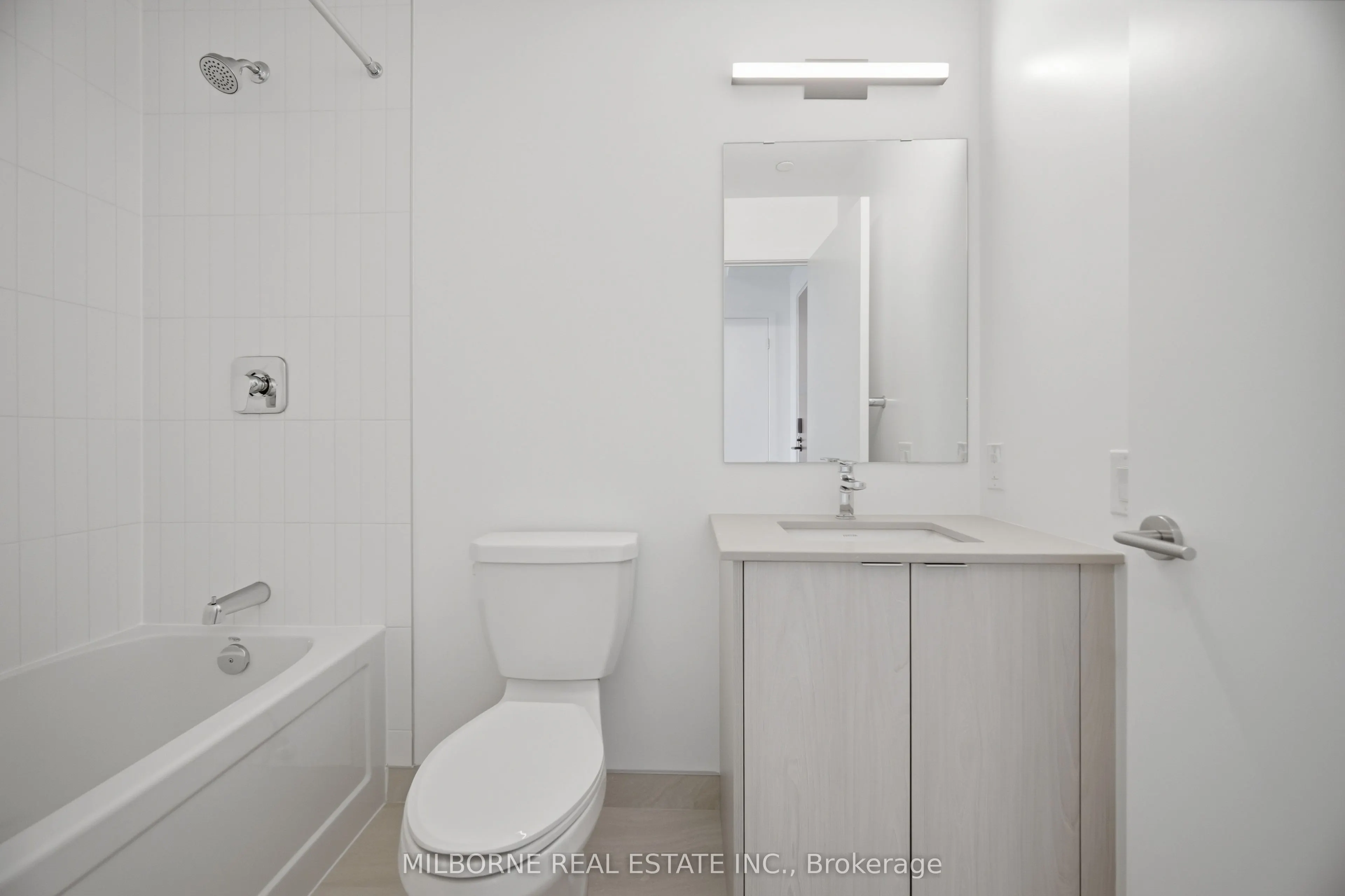 1660 Bloor Street W #909