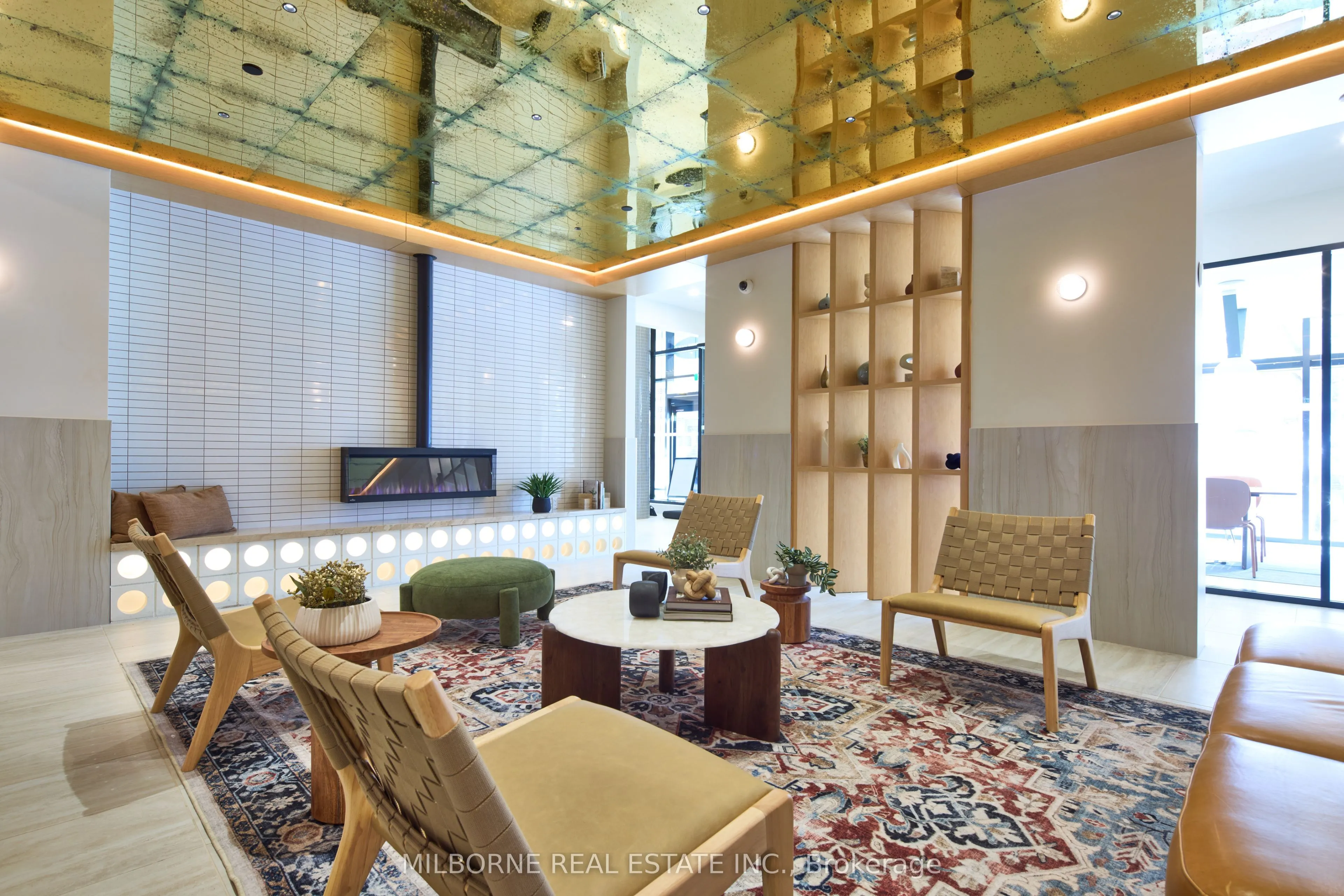 1660 Bloor Street W #909