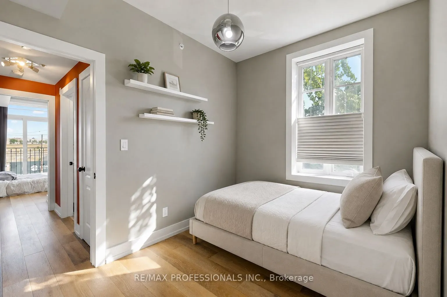 3531 Lake Shore Boulevard W #206