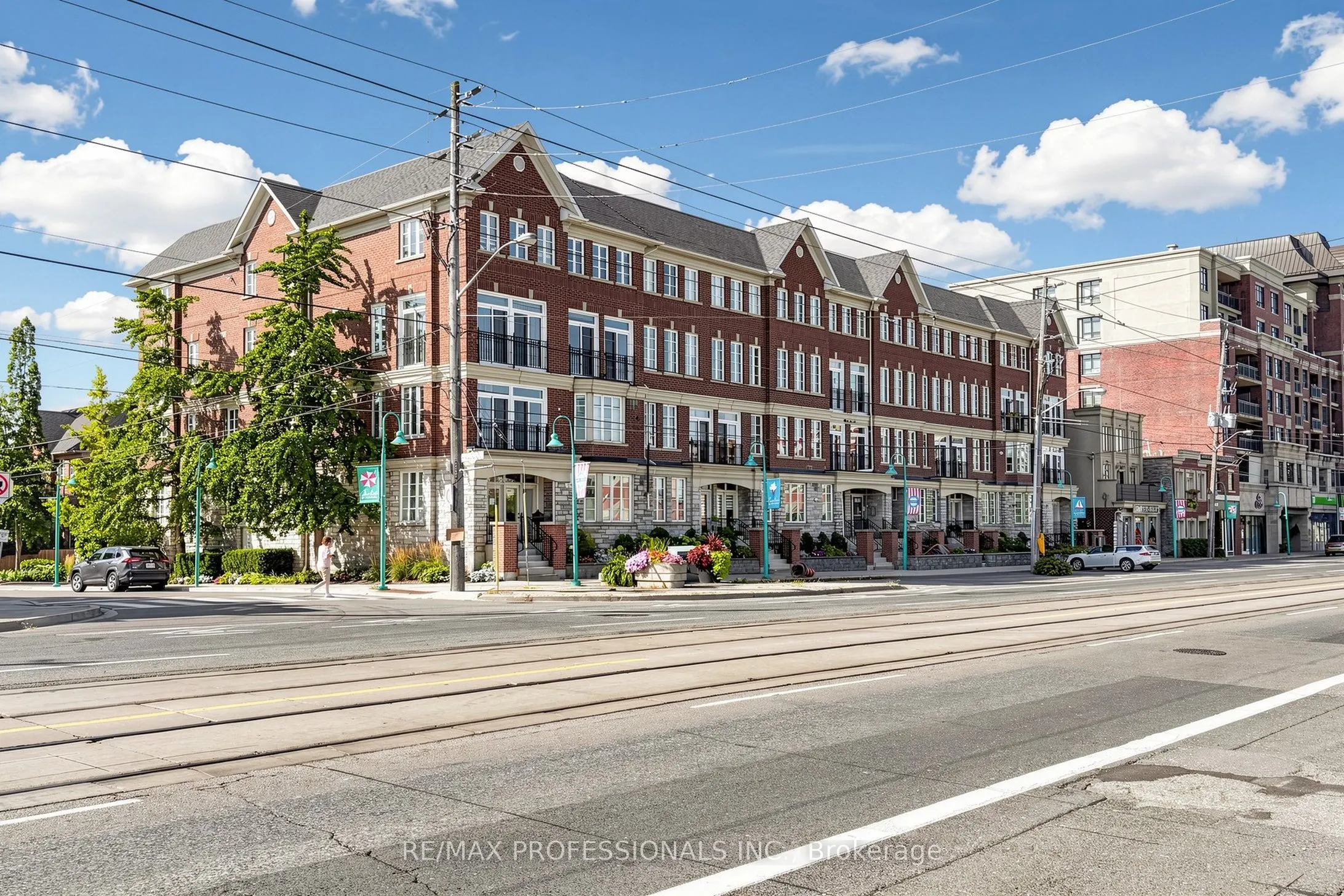 3531 Lake Shore Boulevard W #206