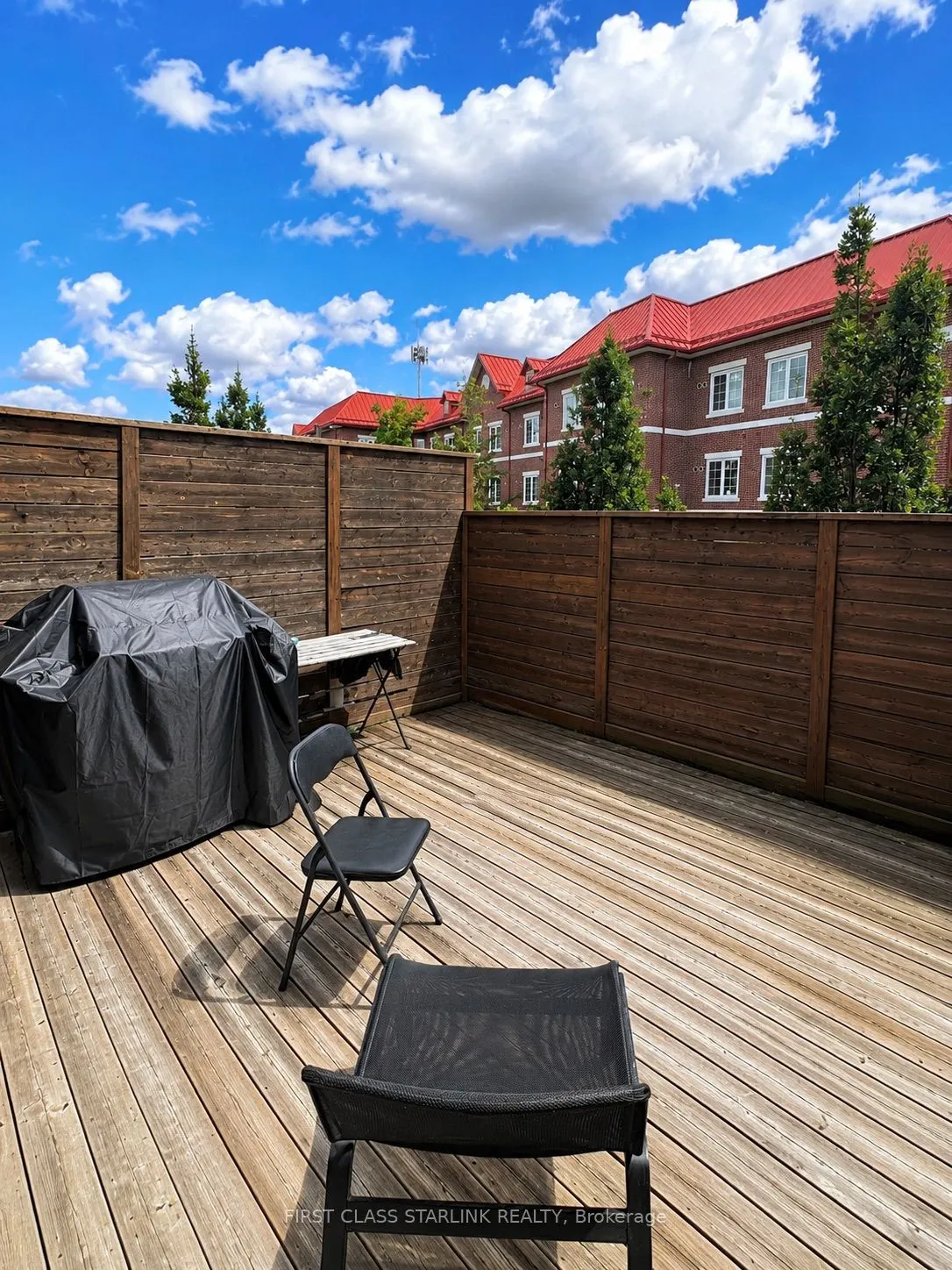 2058 Queensborough Gate #34