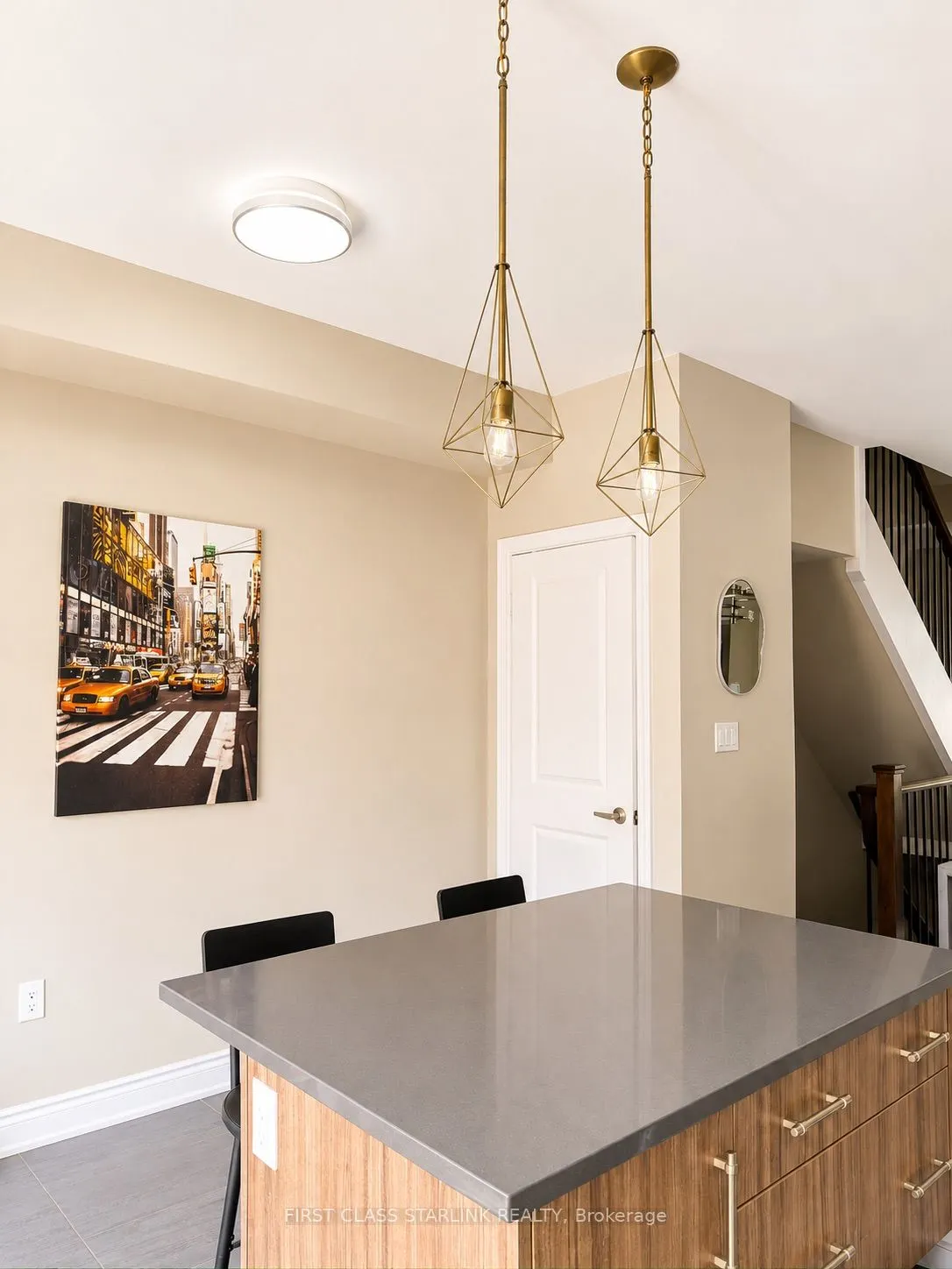 2058 Queensborough Gate #34