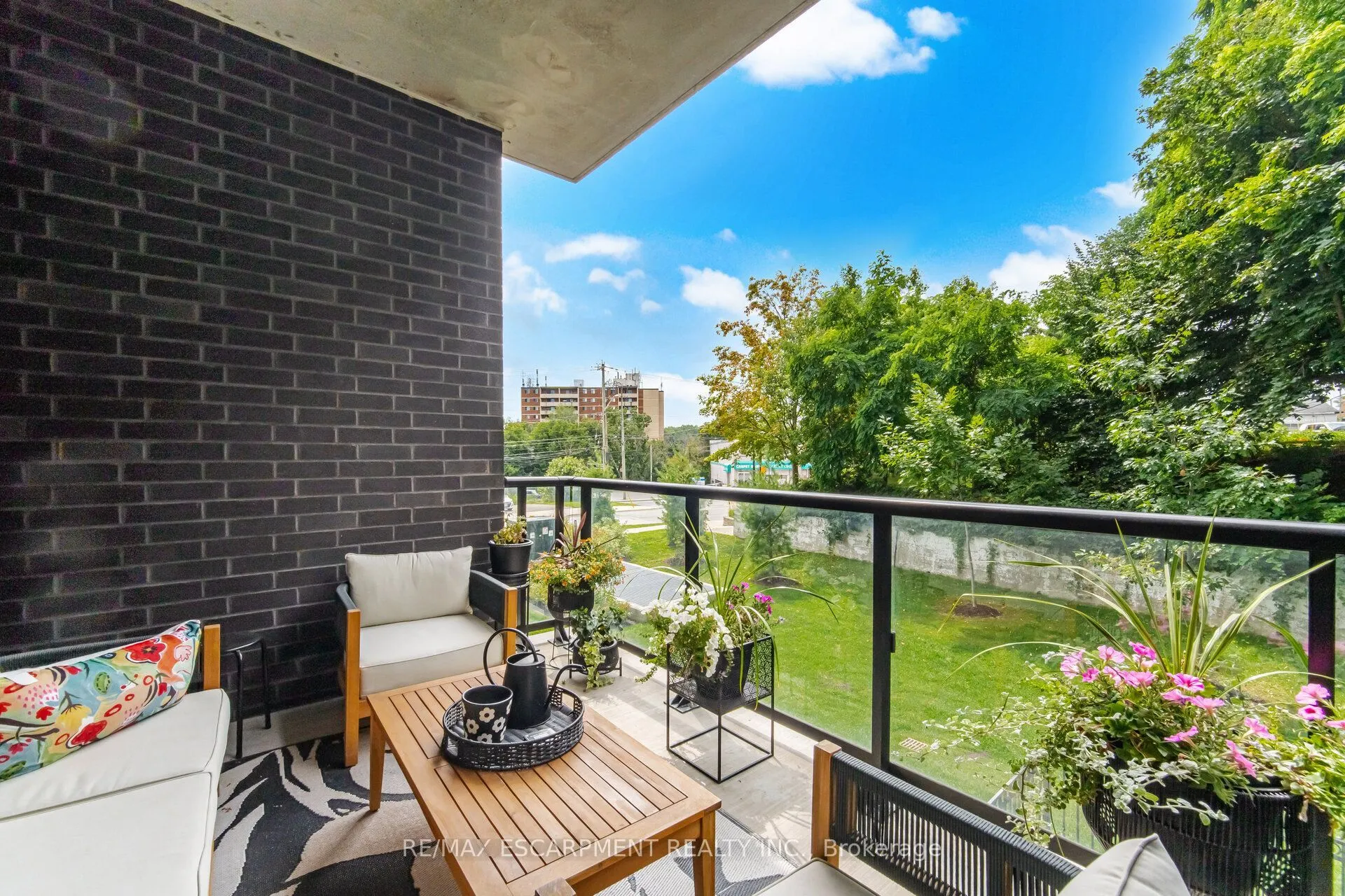 42 Mill Street #210