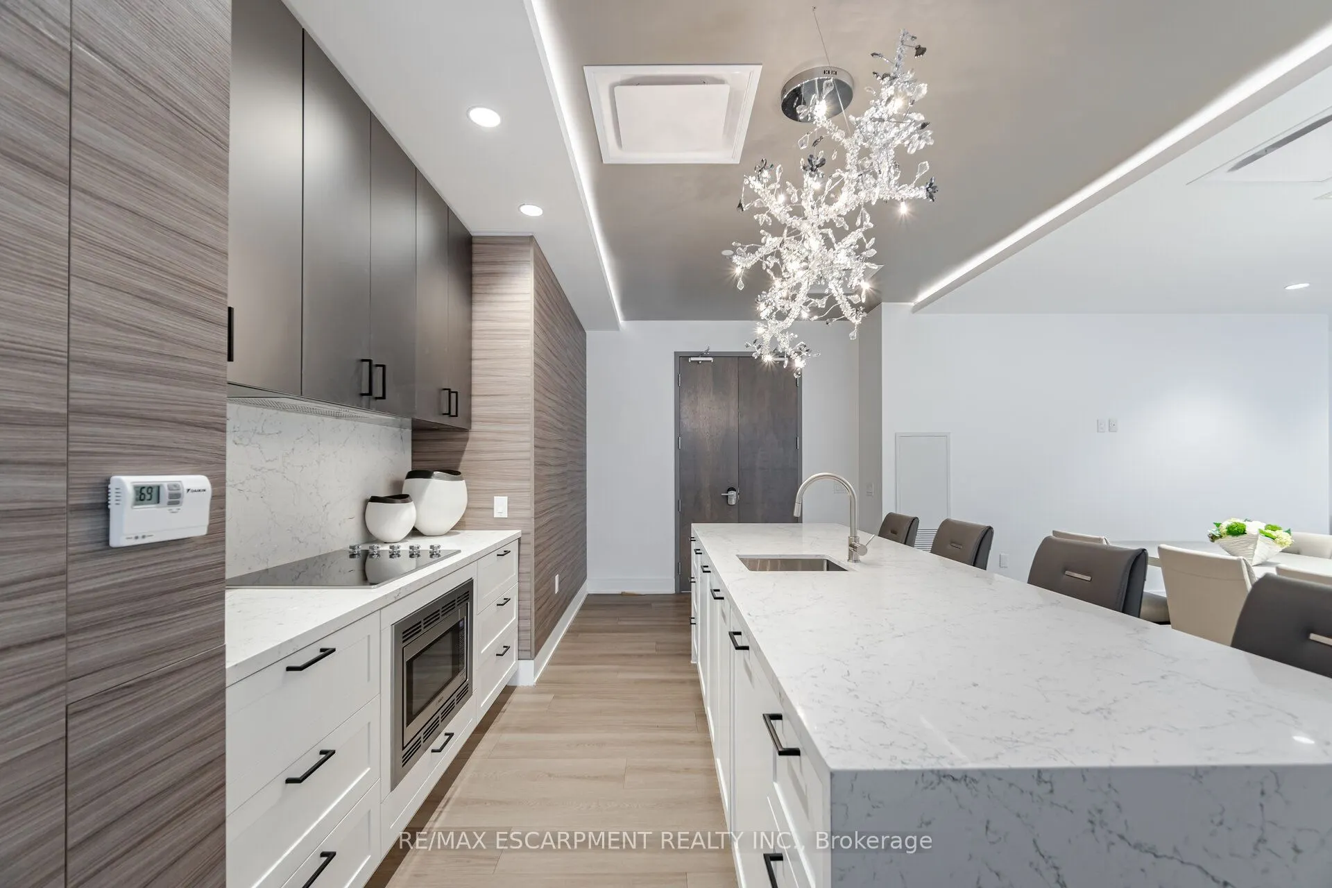 42 Mill Street #210