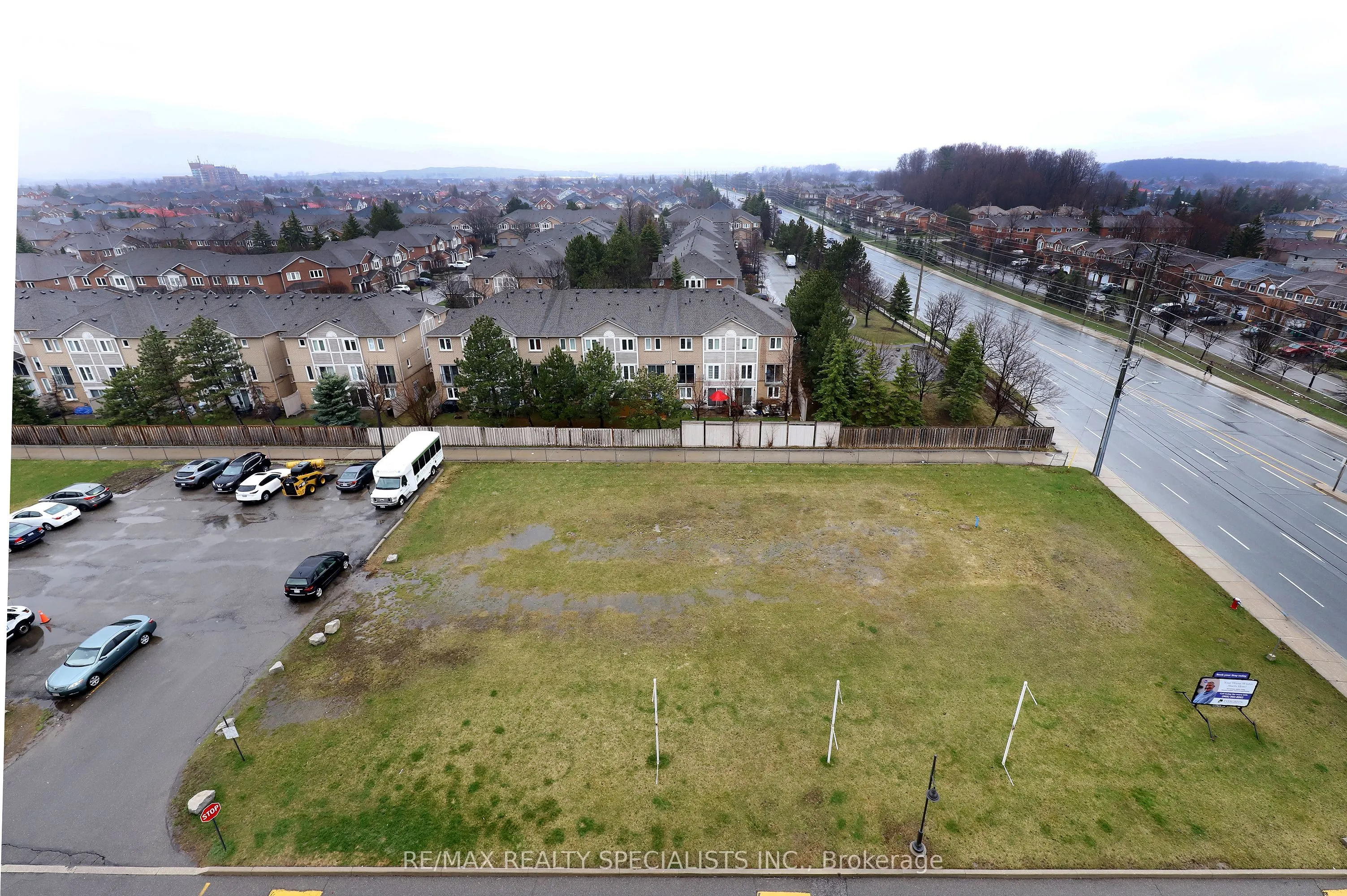 810 Scollard Court #809