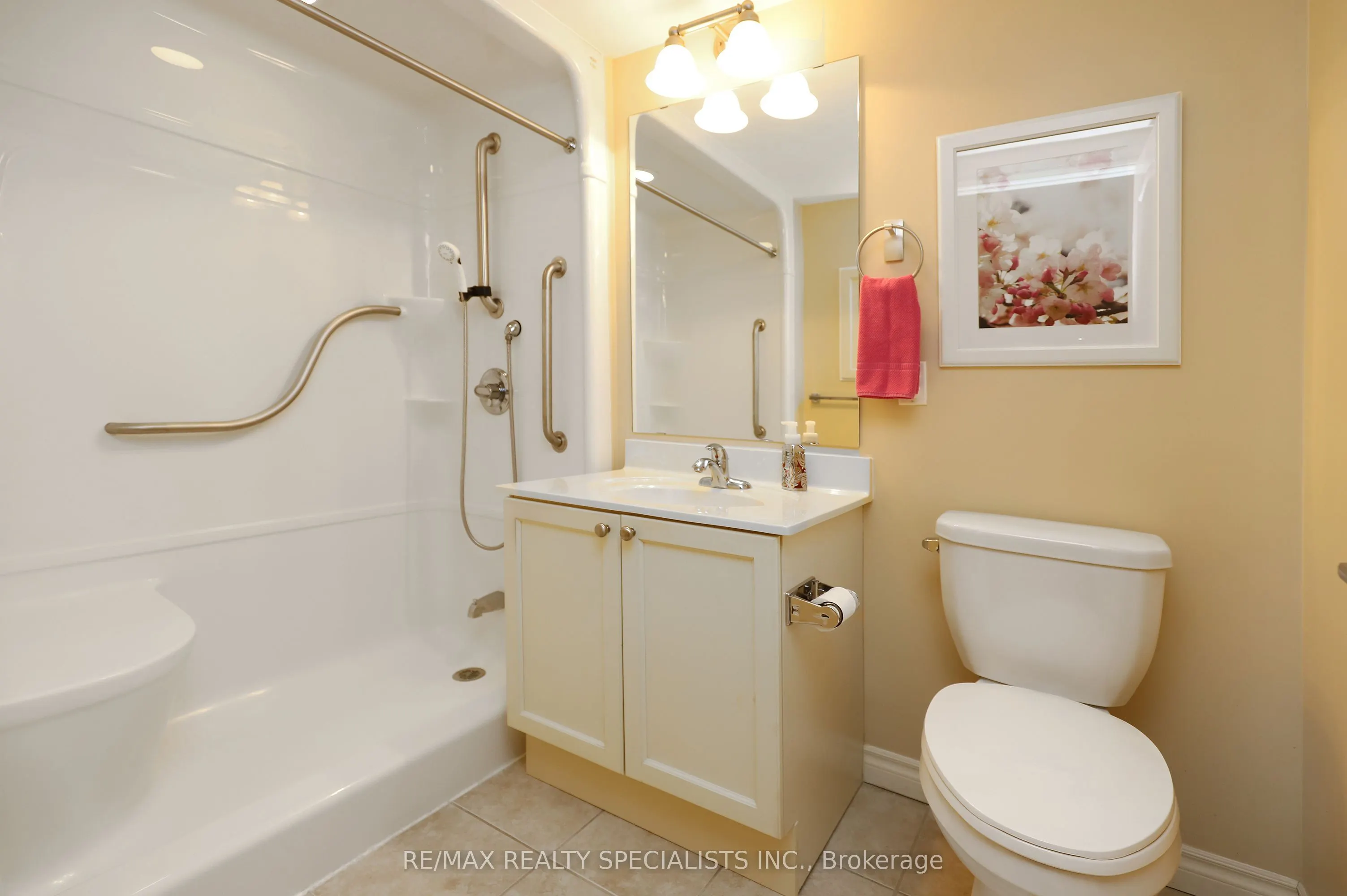 810 Scollard Court #809