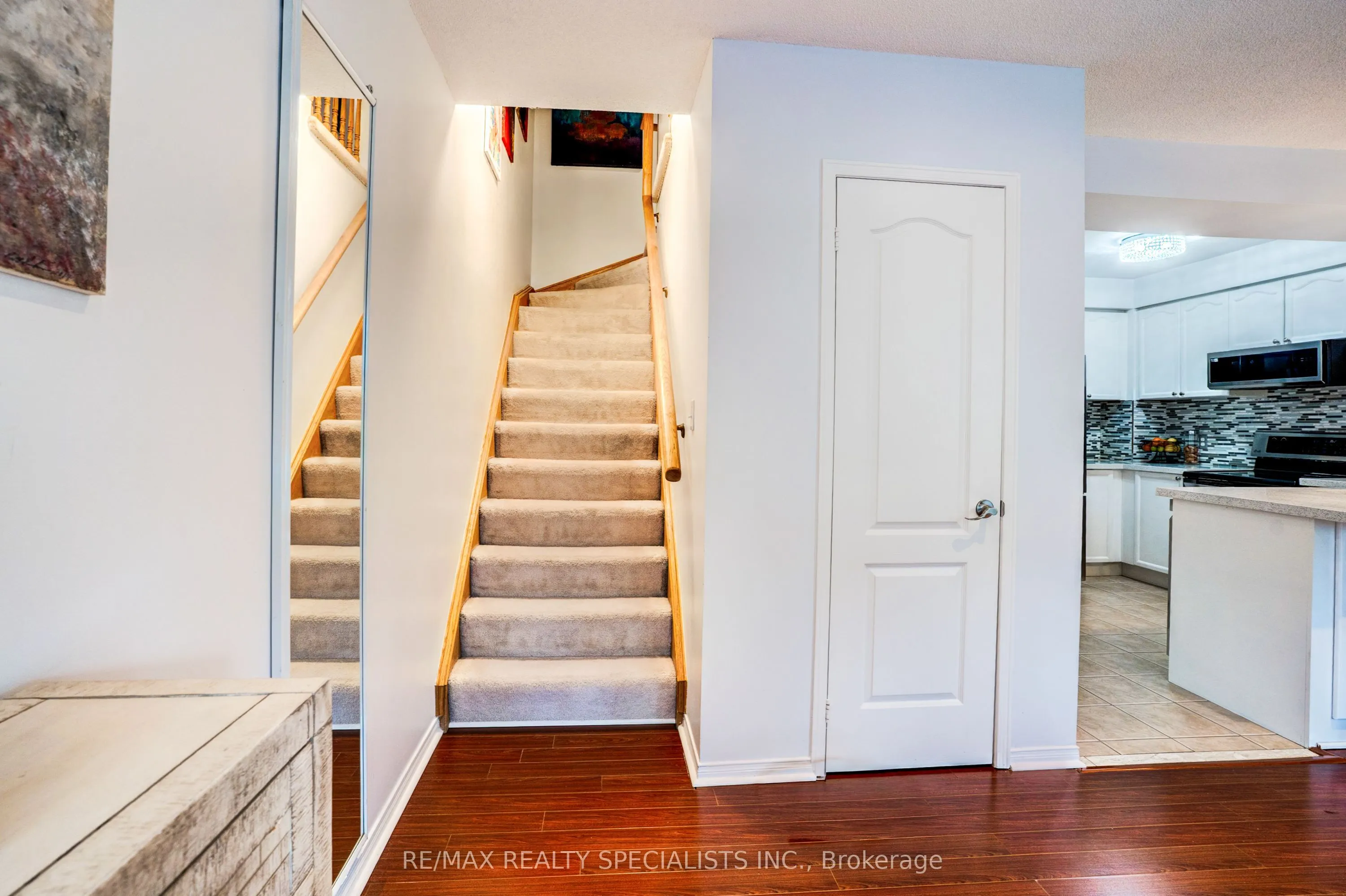 615 Shoreline Drive #11