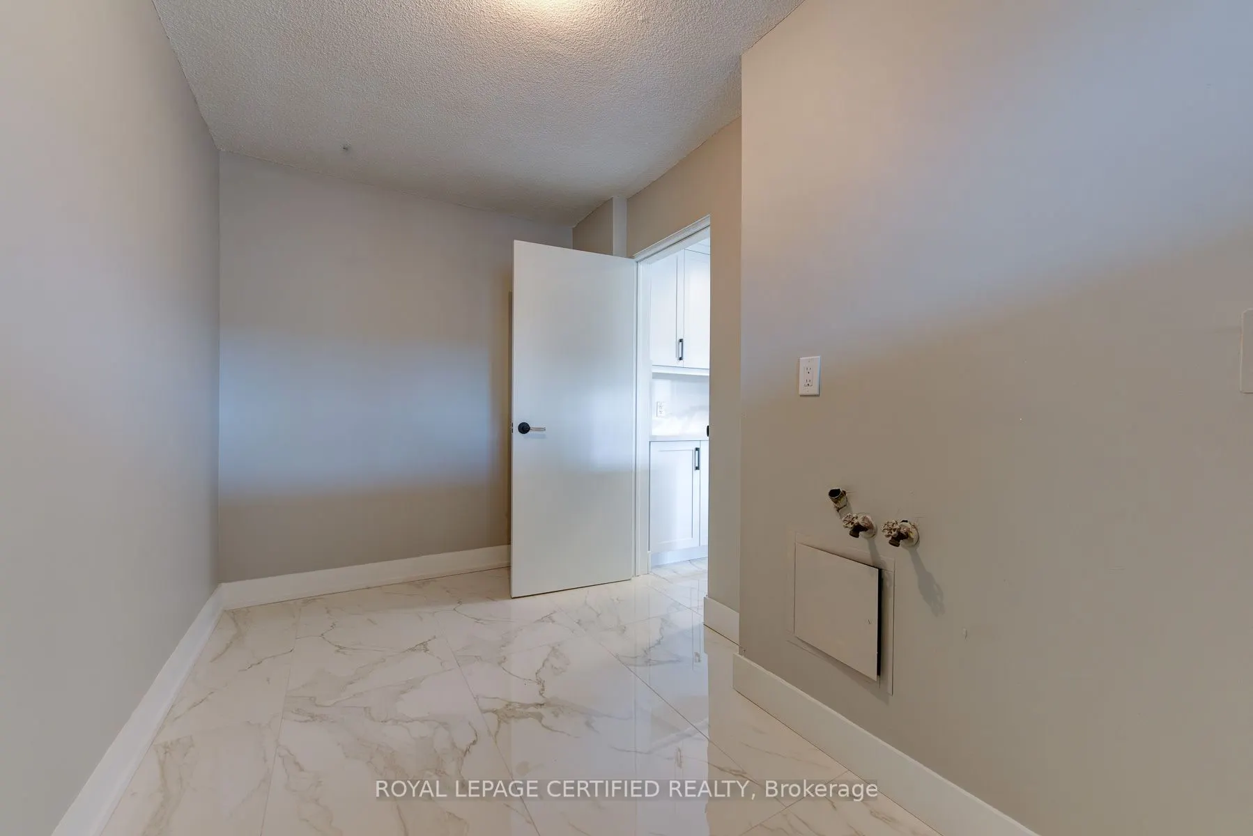 3170 Kirwin Avenue #301