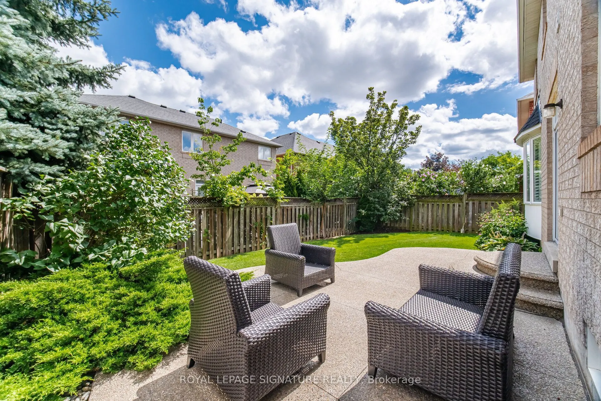 2215 Lapsley Crescent