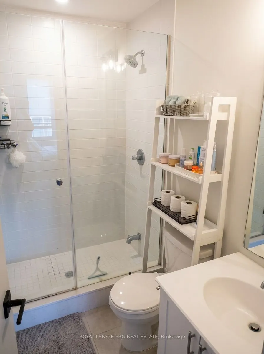 50 Ann Street #401