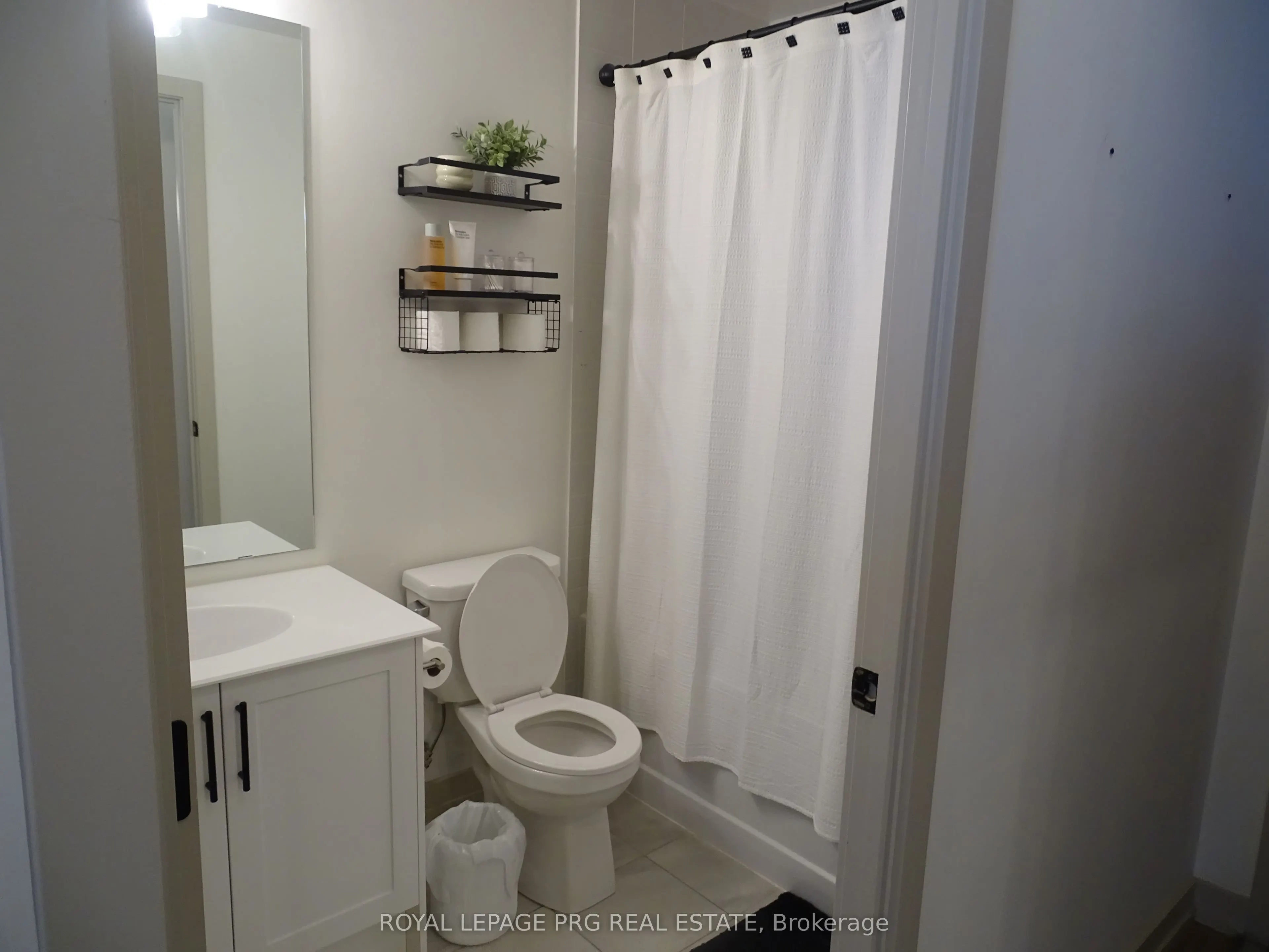 50 Ann Street #401
