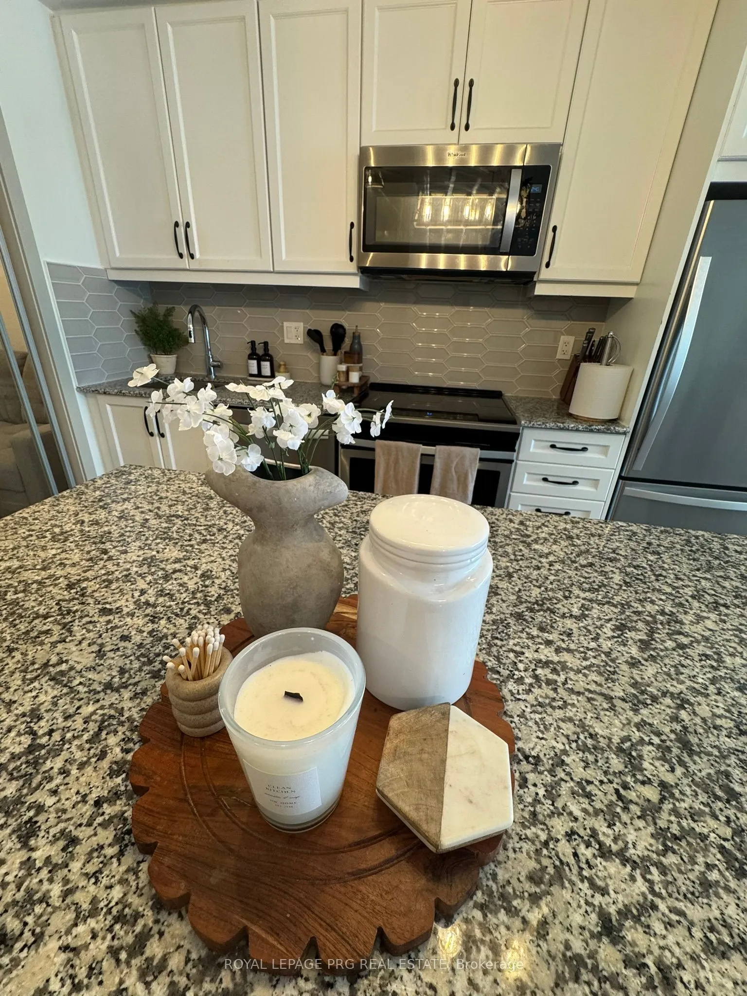 50 Ann Street #401