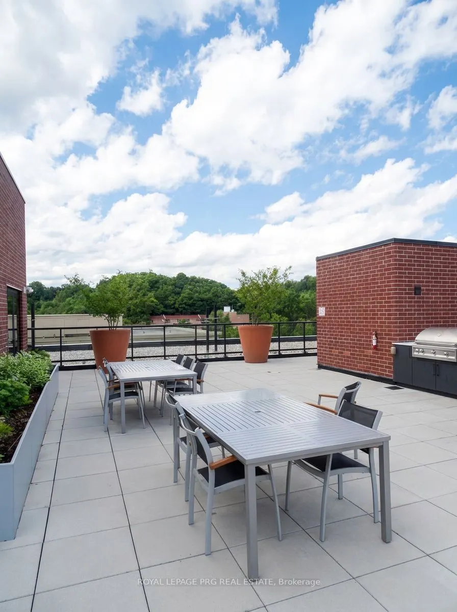 50 Ann Street #401