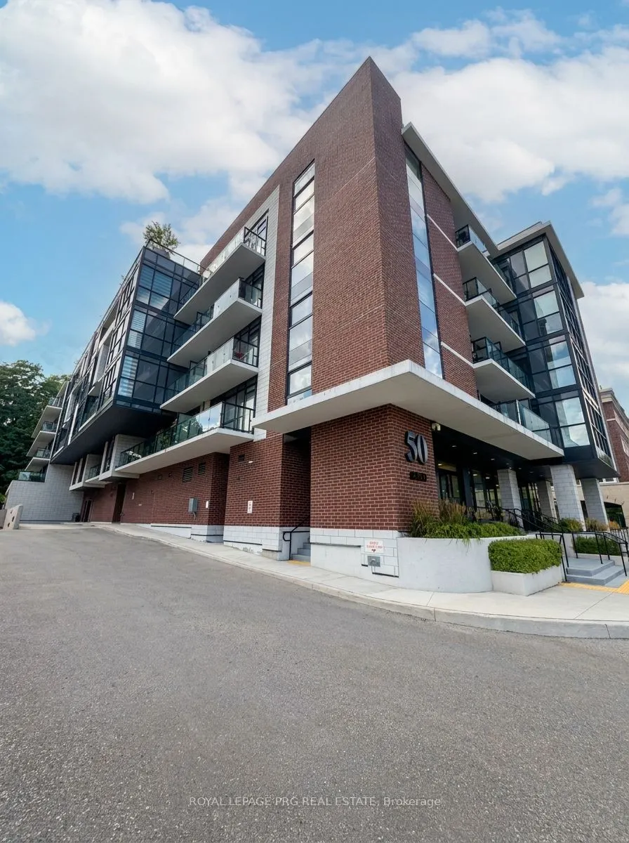 50 Ann Street #401