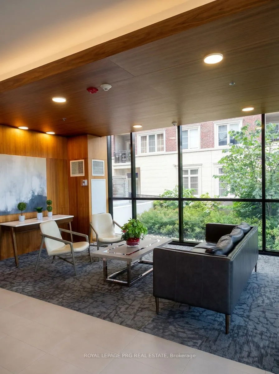 50 Ann Street #401
