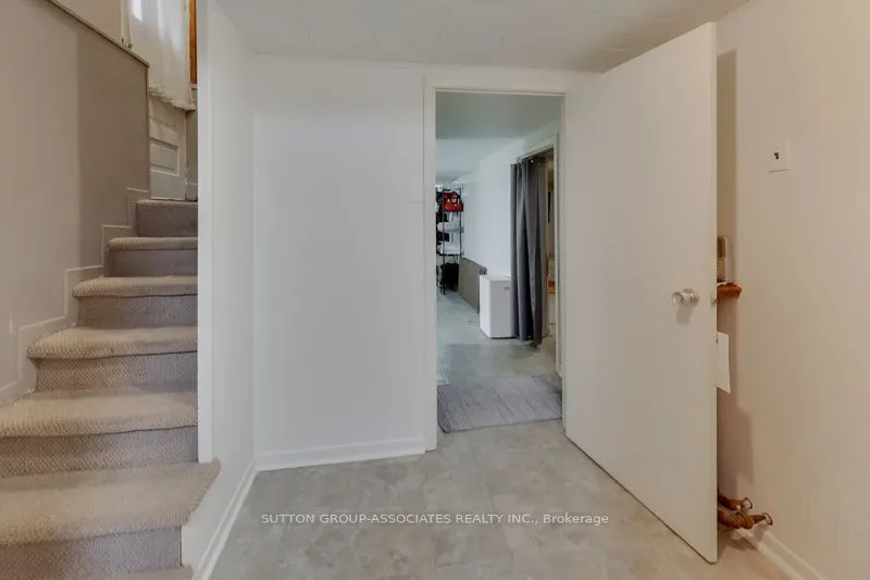 131 Lauder Avenue