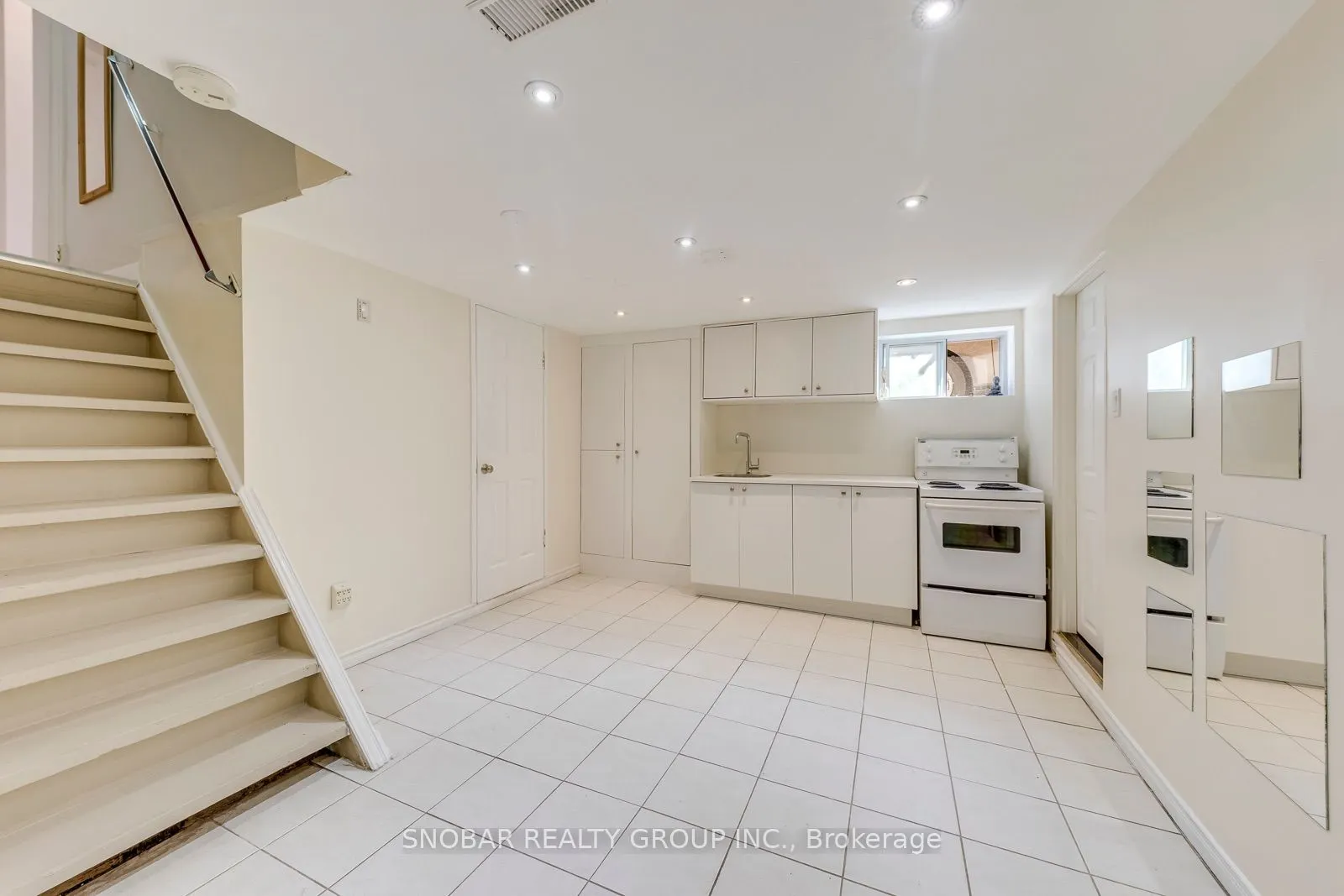 40 Dixon Road