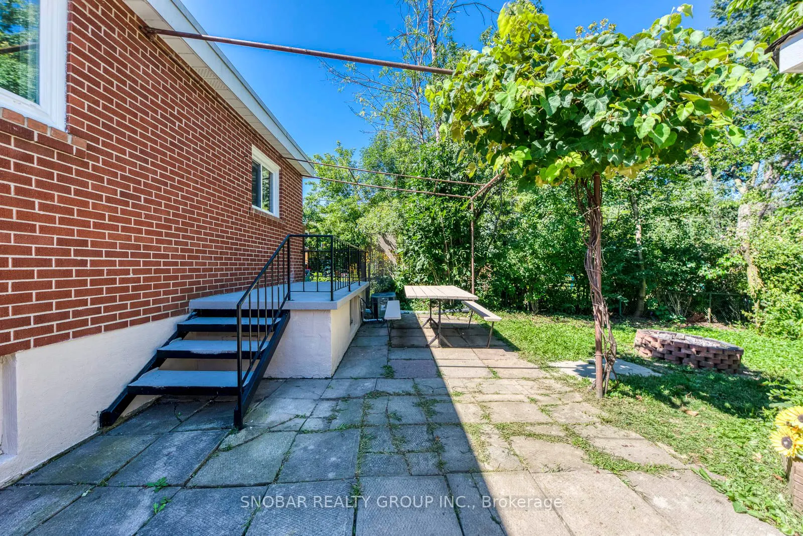 40 Dixon Road