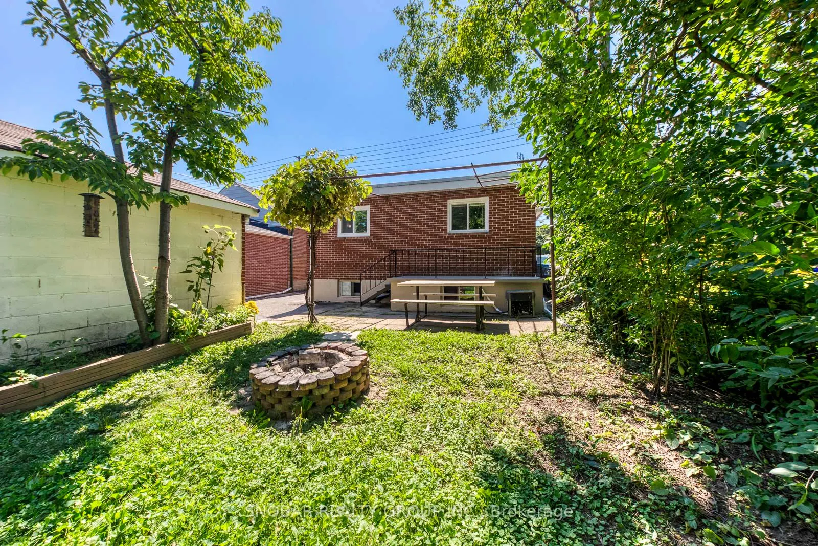 40 Dixon Road