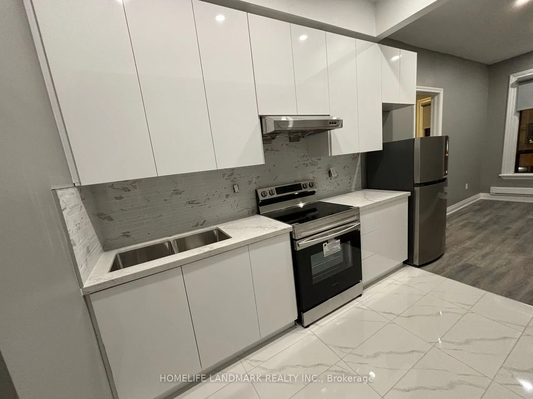 271 Dunn Avenue #1B