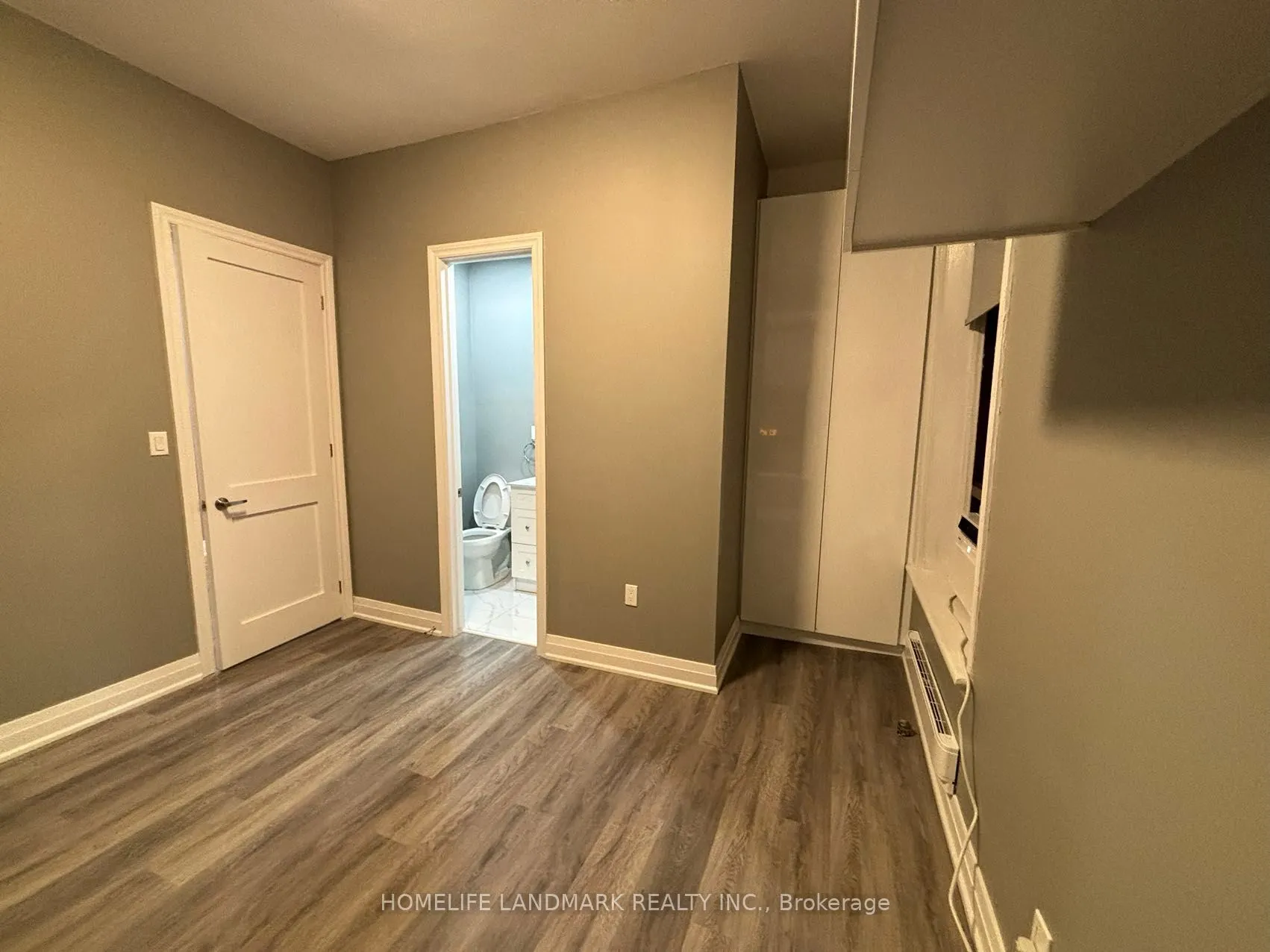 271 Dunn Avenue #1B
