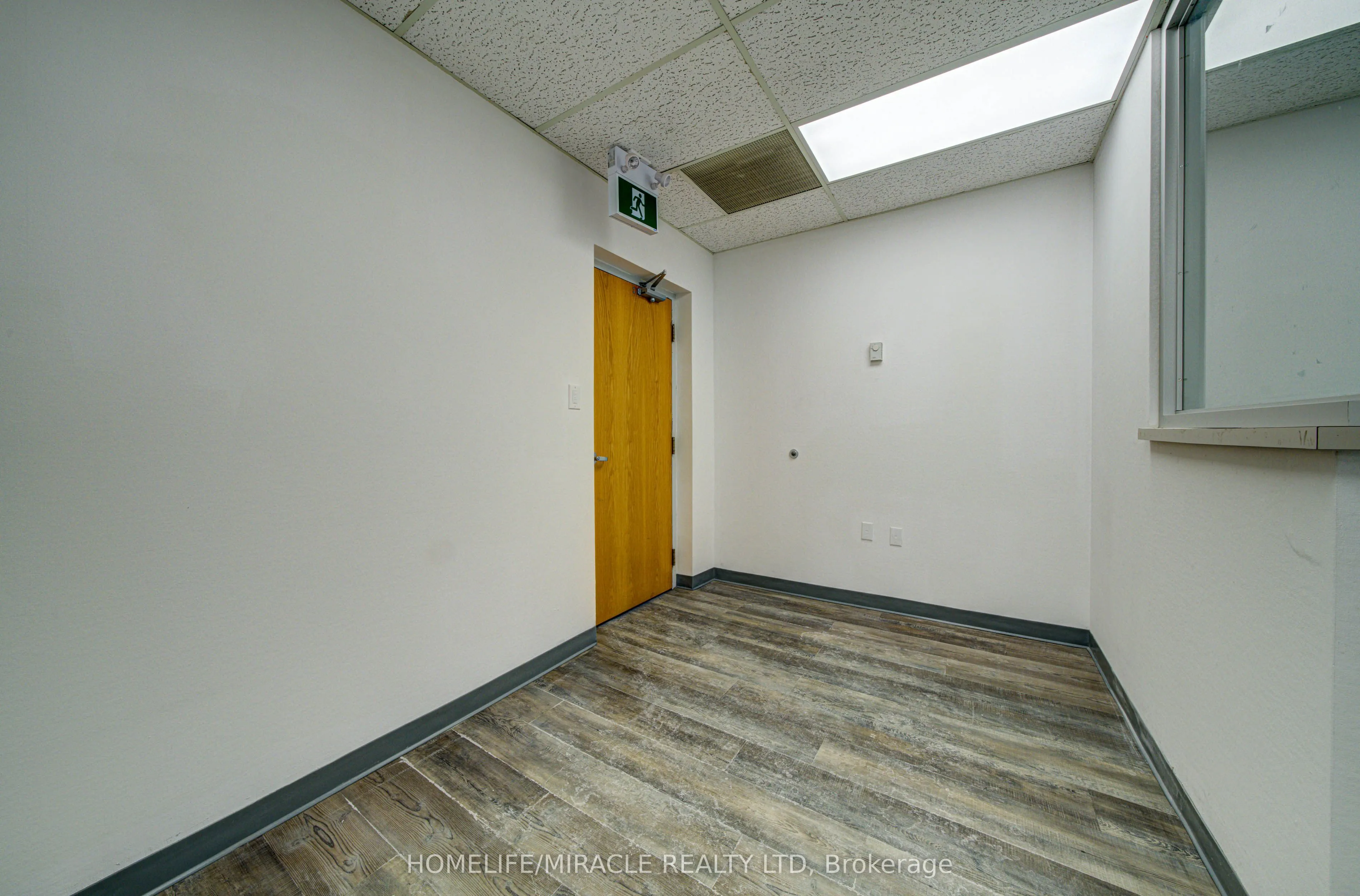 15 Elizabeth Street #L10