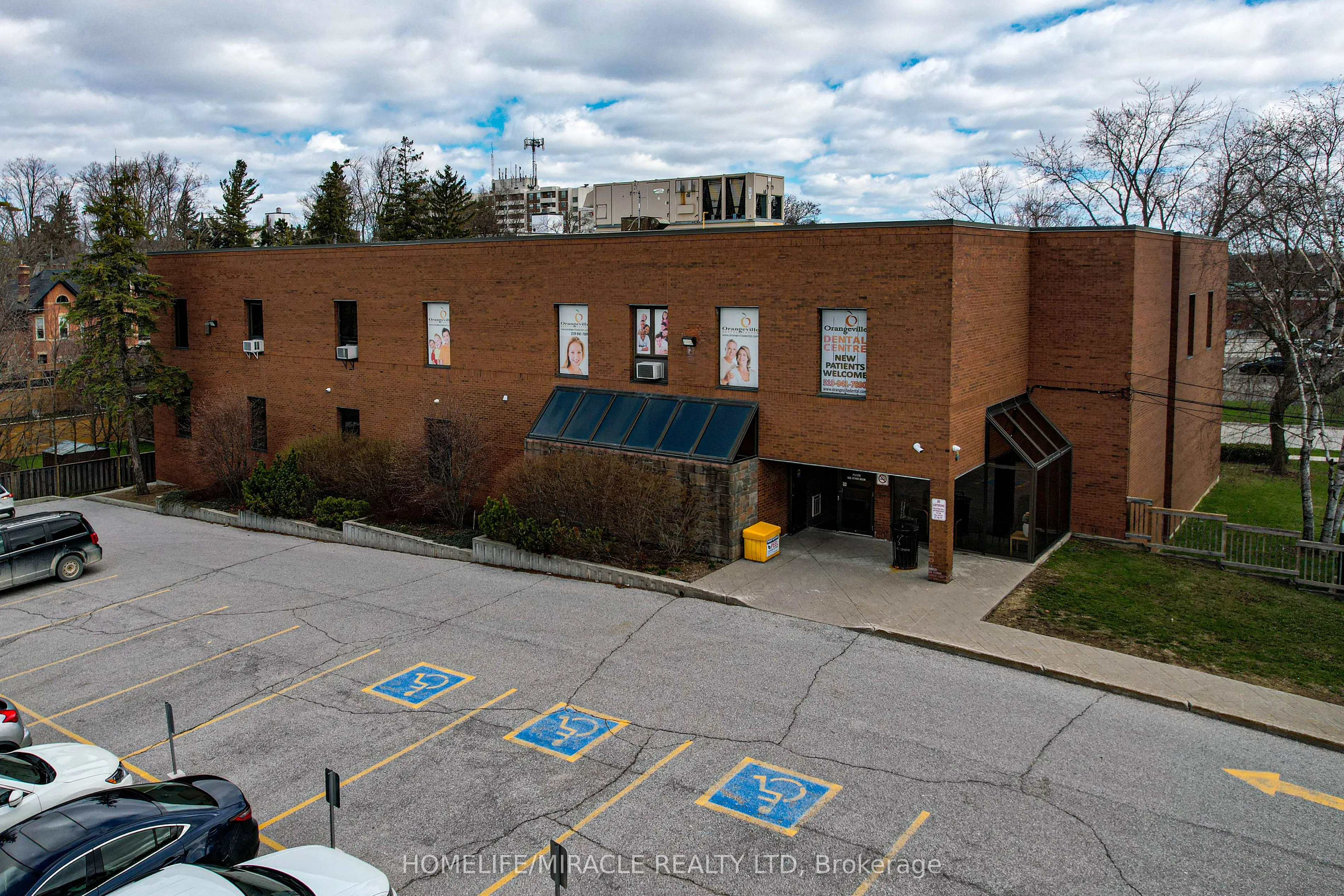 15 Elizabeth Street #L11