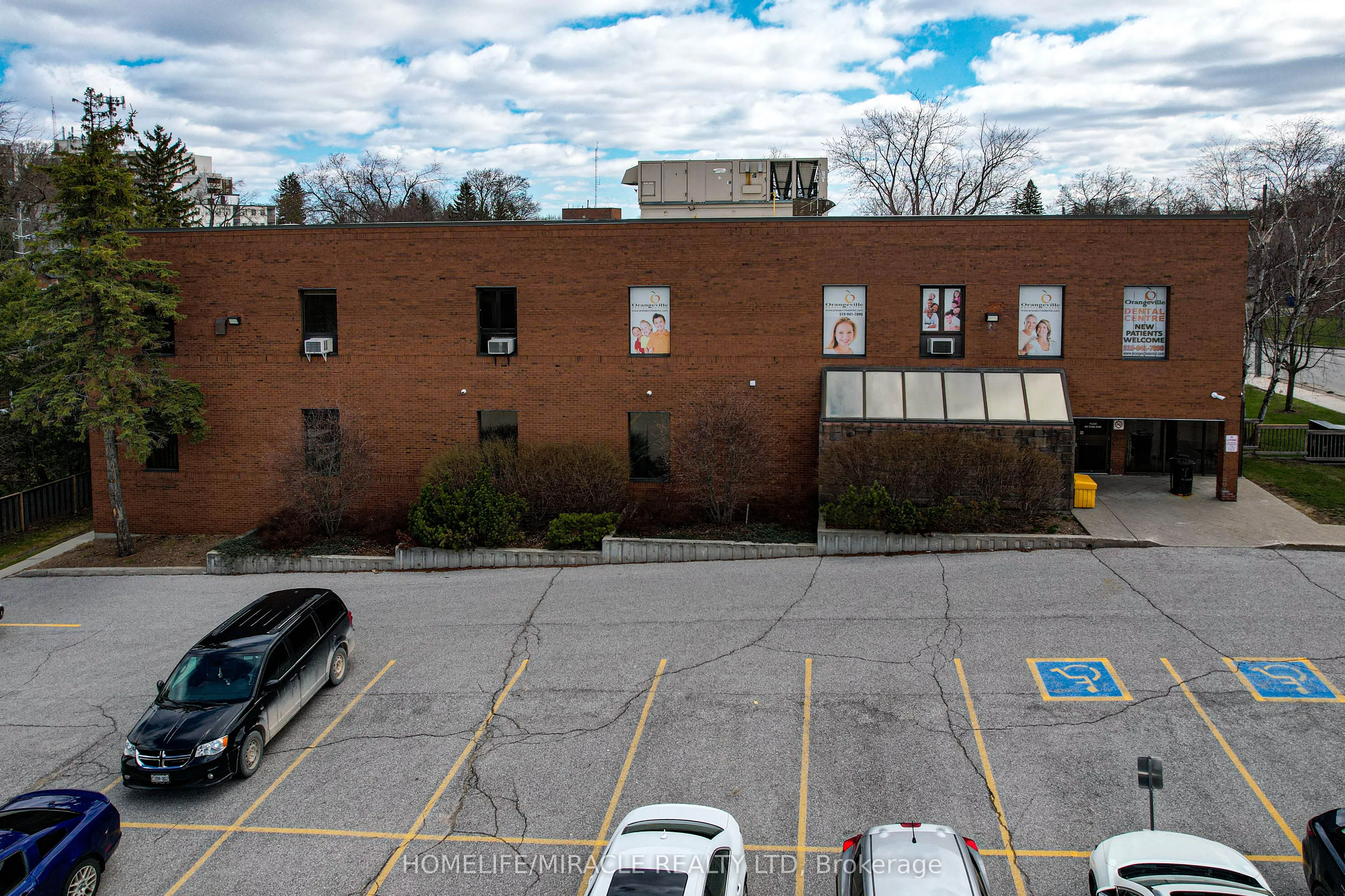 15 Elizabeth Street #L11
