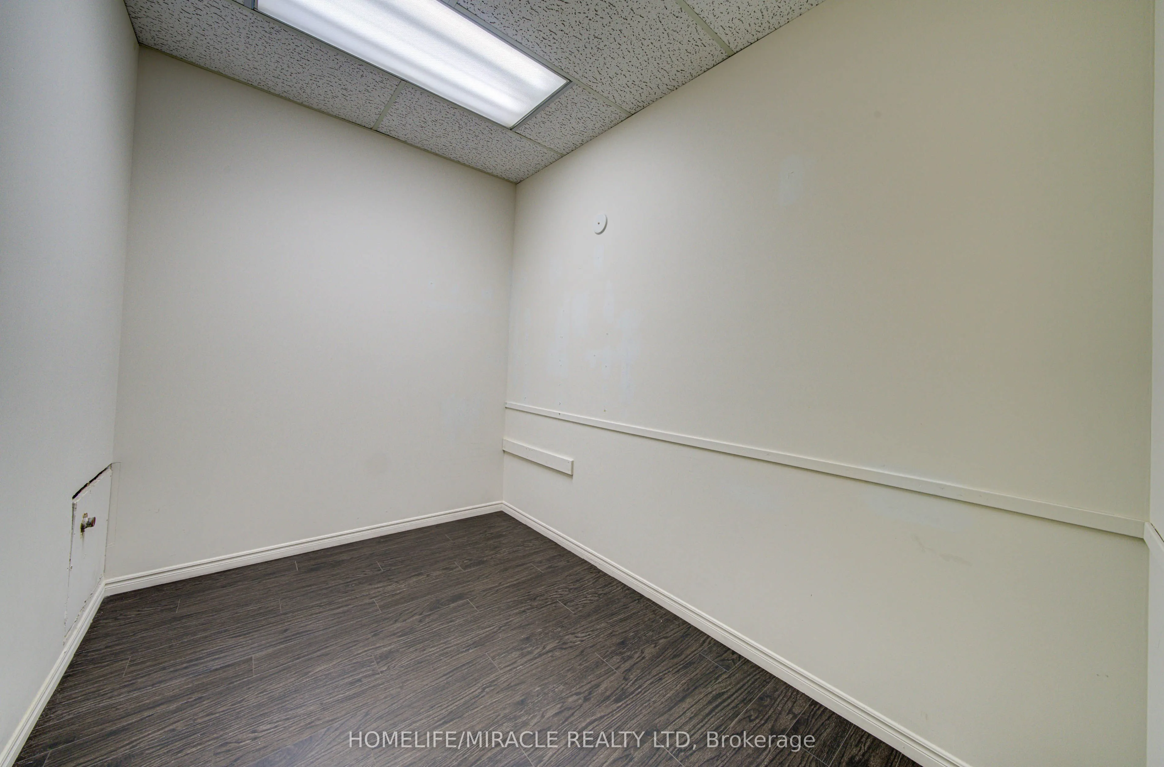 15 Elizabeth Street #L15