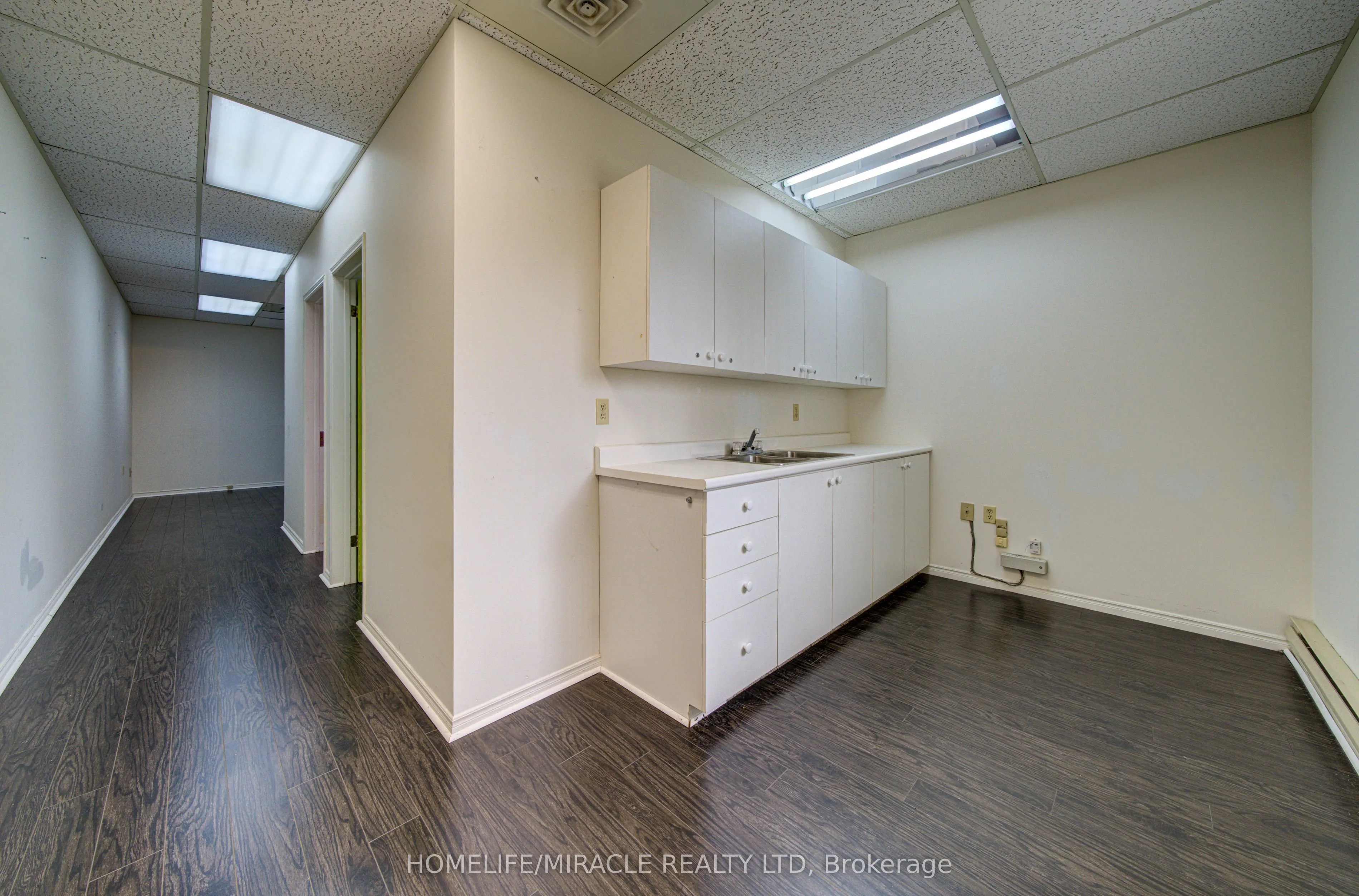 15 Elizabeth Street #L15