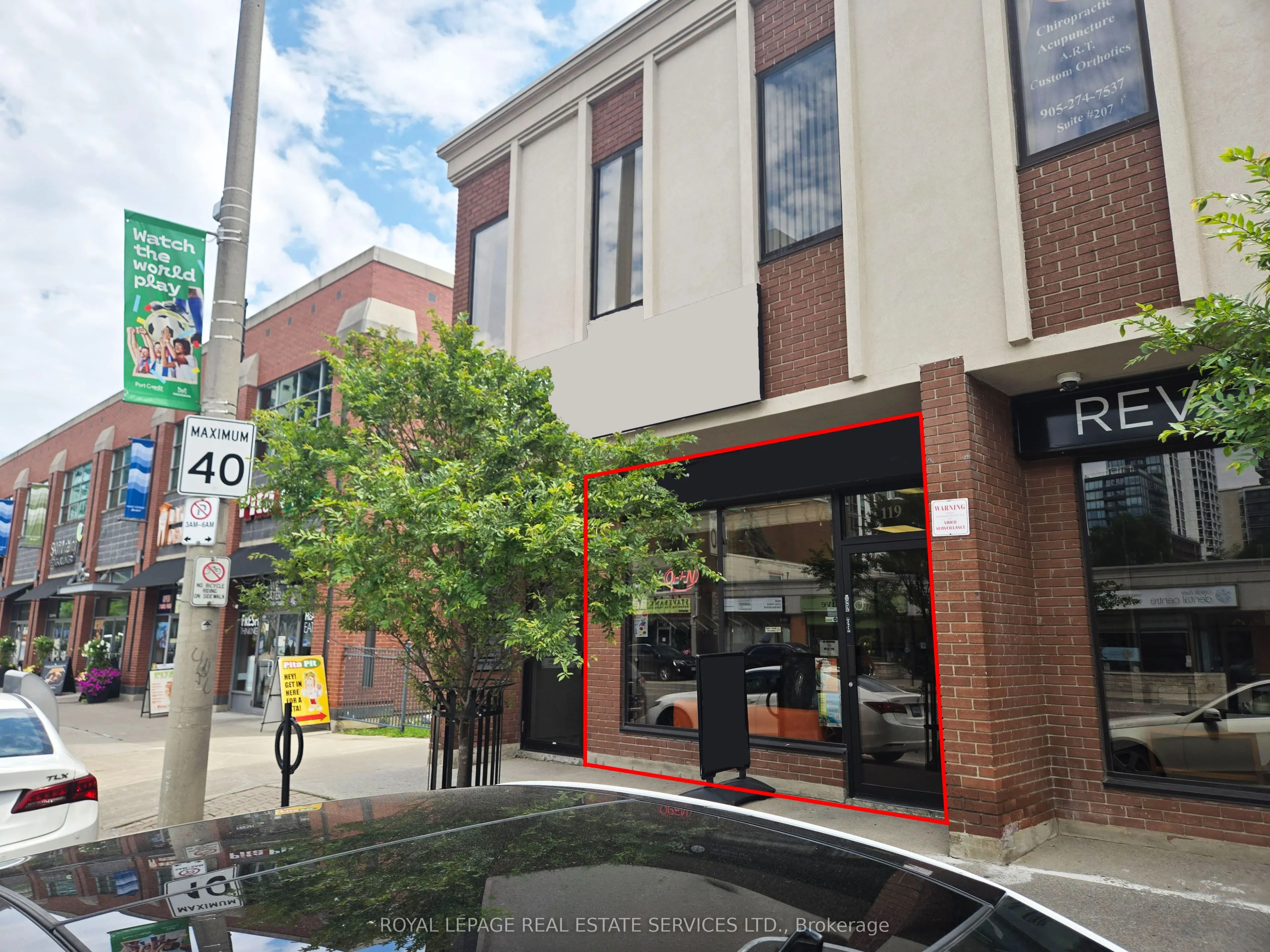 119 Lakeshore Road E