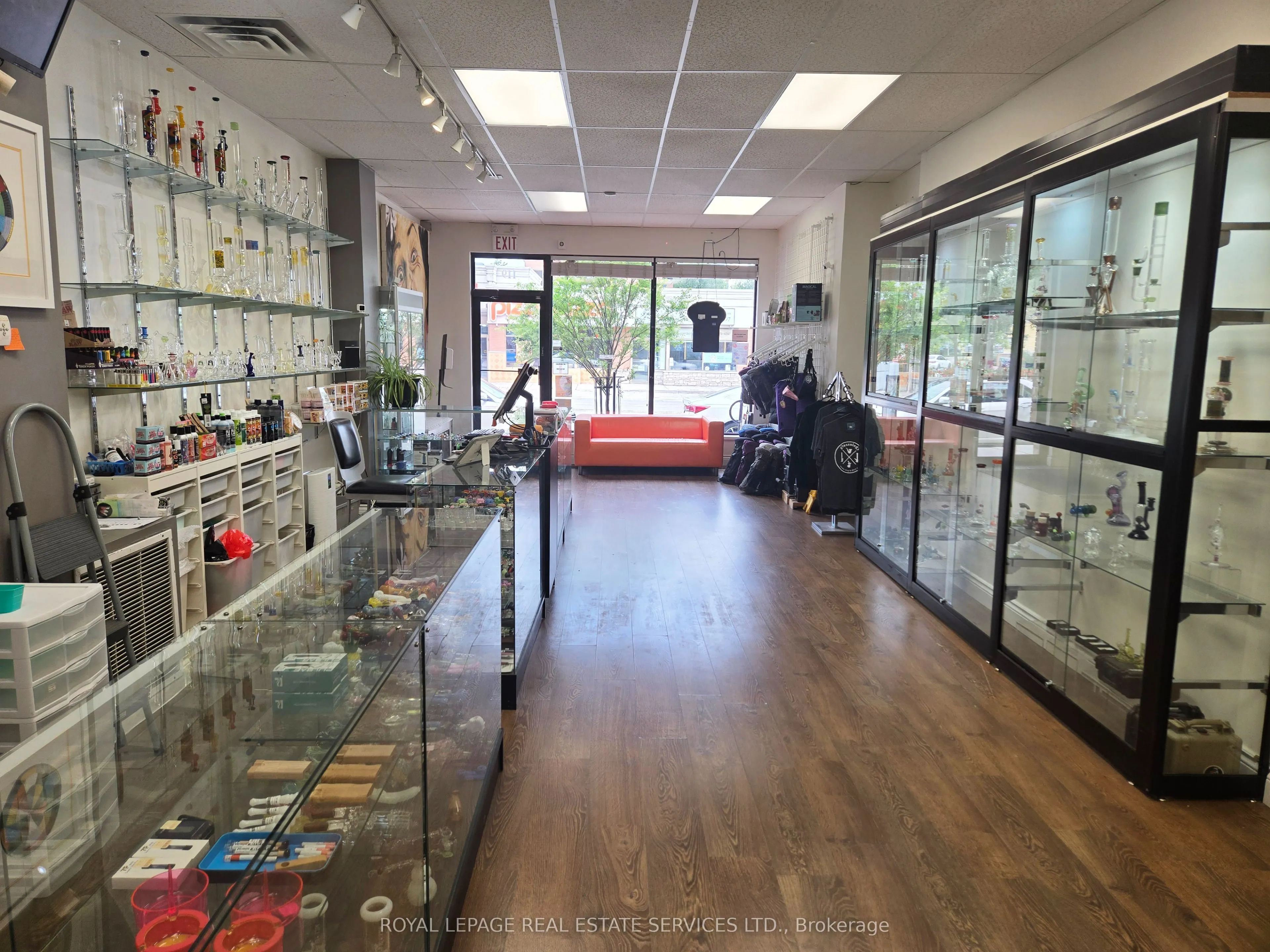 119 Lakeshore Road E