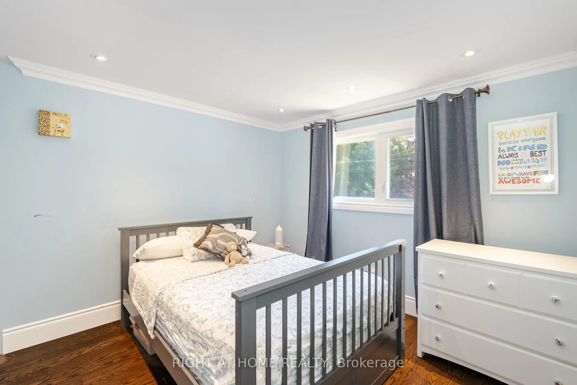 19 Talgarth Road