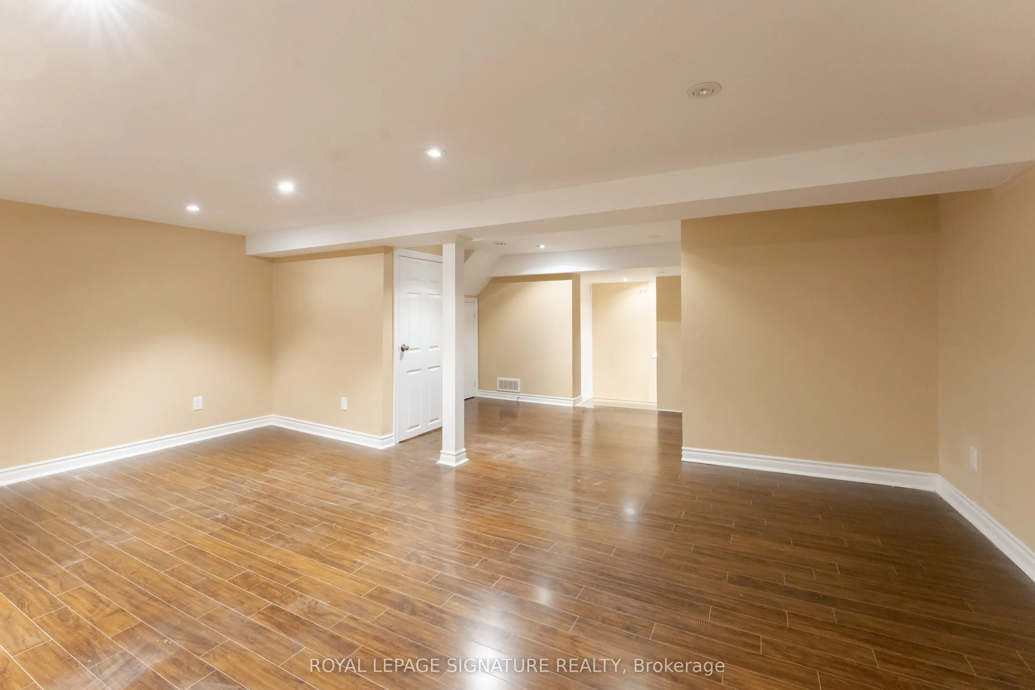2825 Gananoque Drive #40