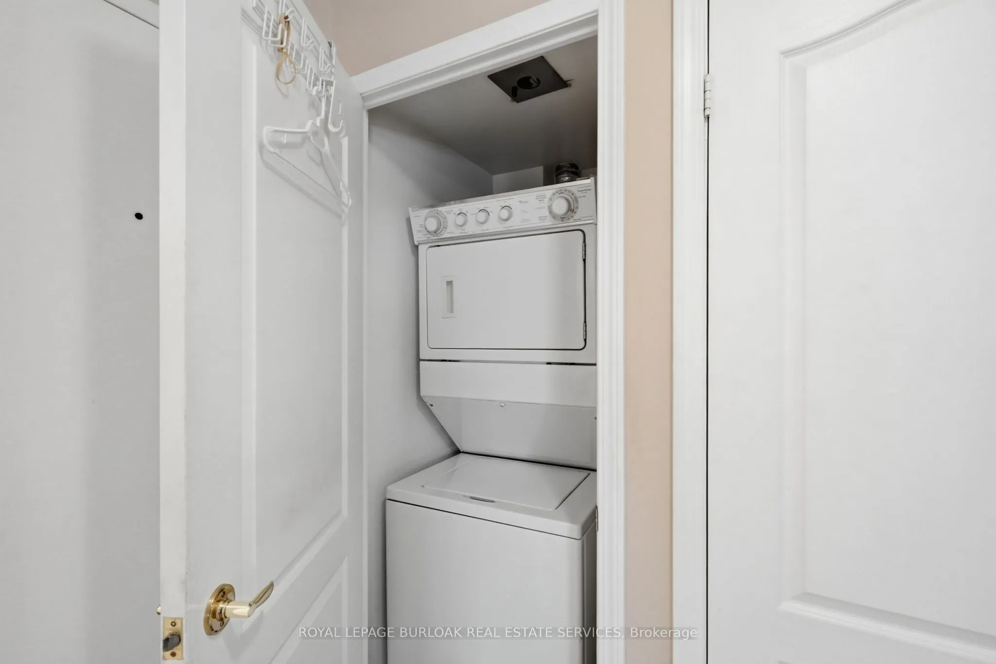 1150 Parkwest Place #301