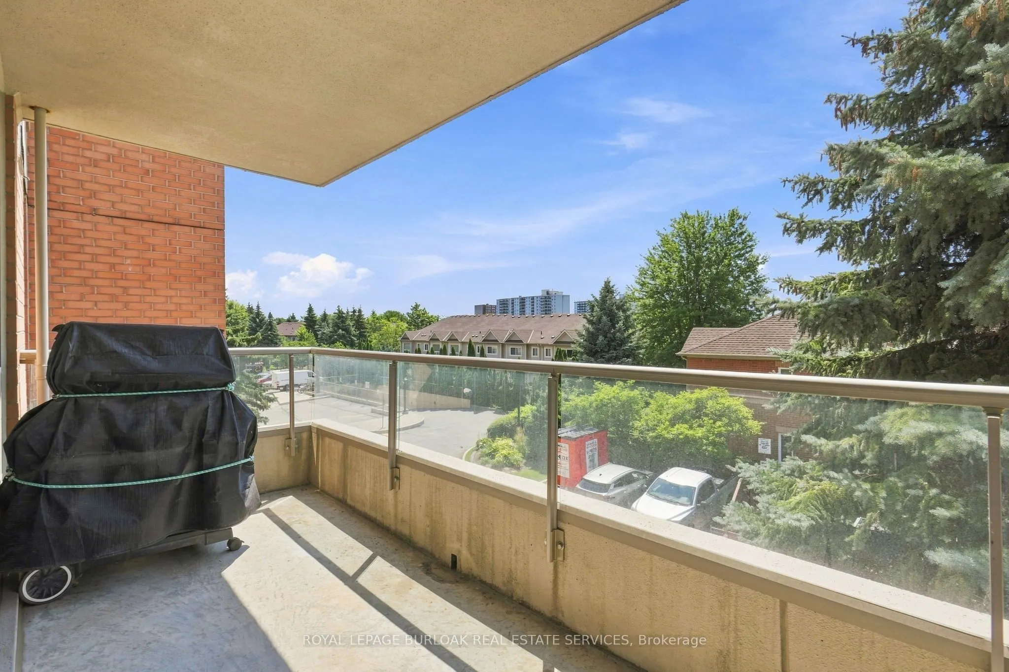 1150 Parkwest Place #301