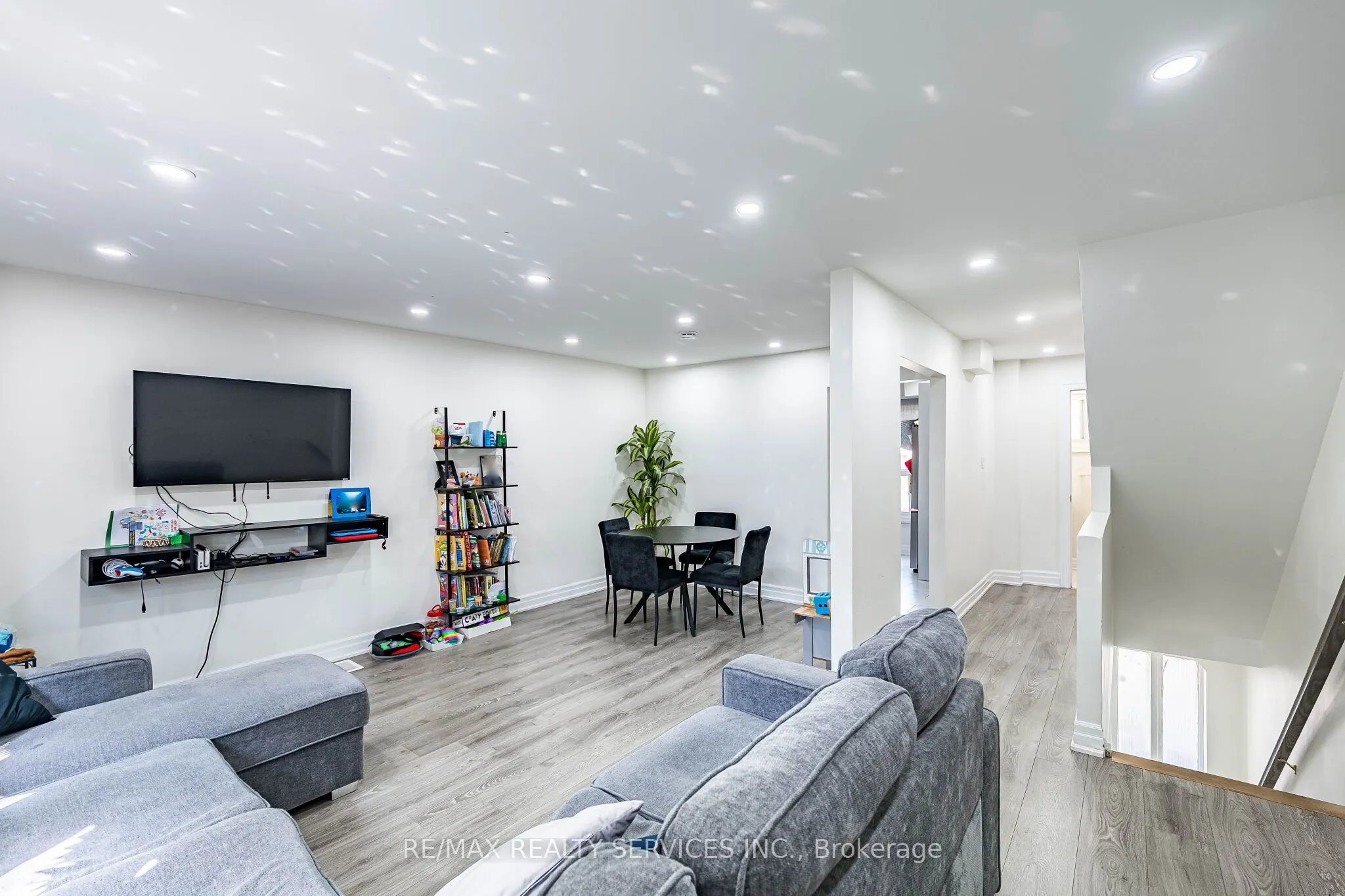 122 Ellerslie Road #122