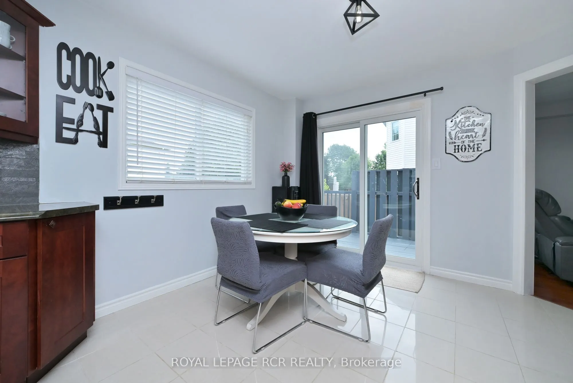 45 Fieldgate Drive