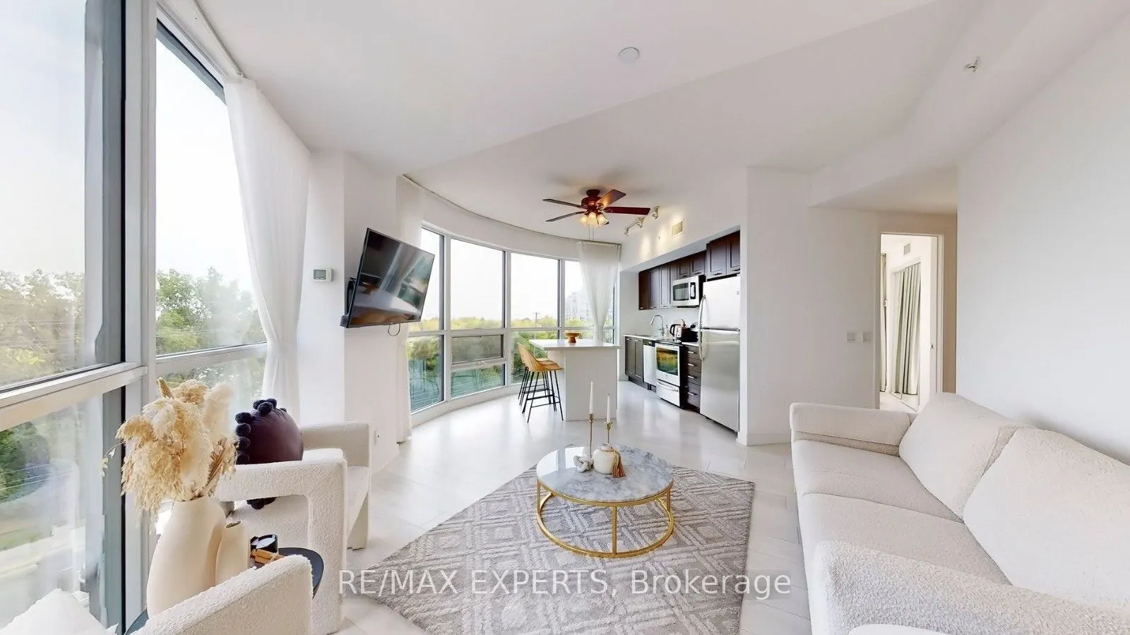 2212 Lakeshore Boulevard W #615