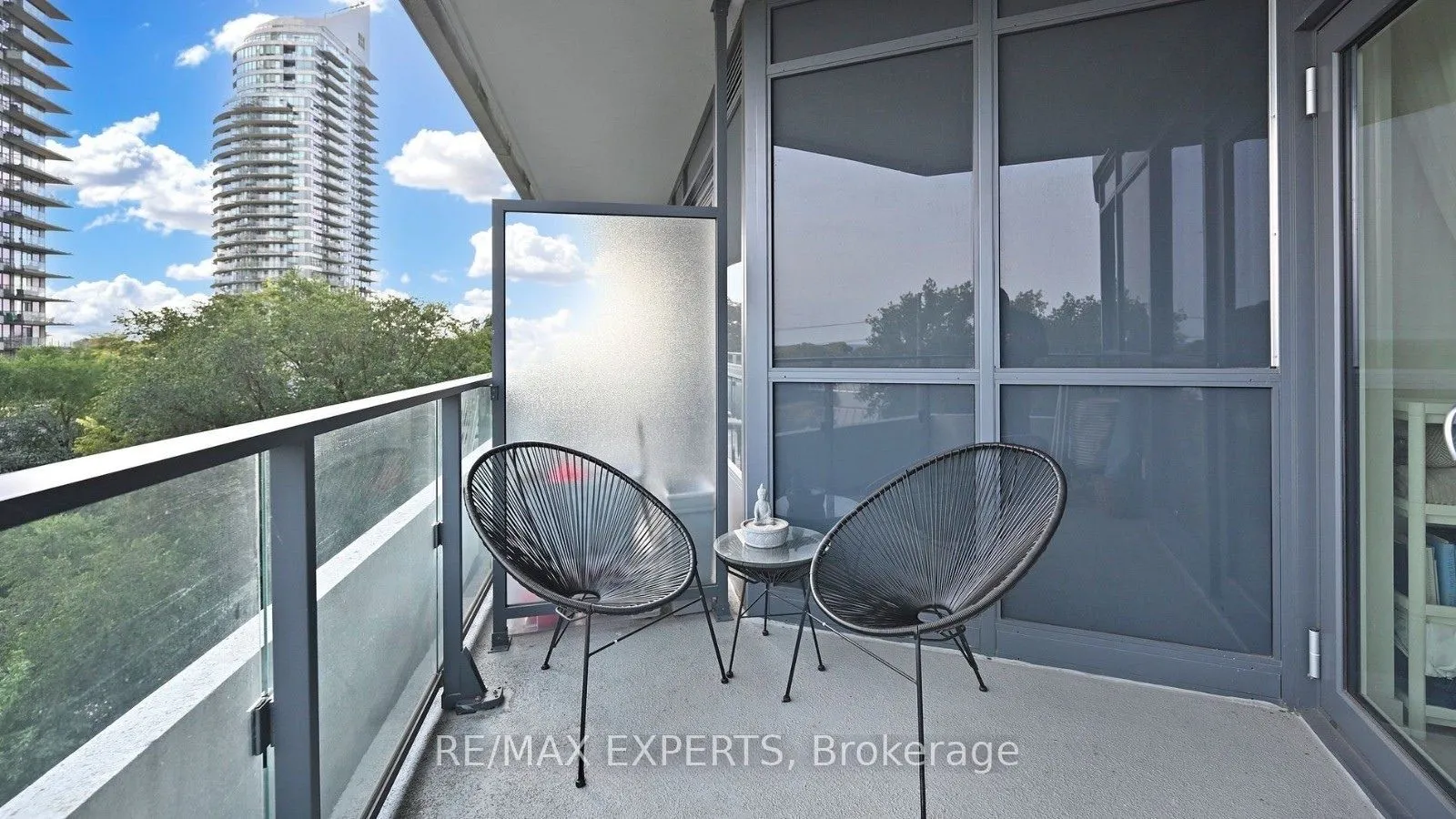 2212 Lakeshore Boulevard W #615
