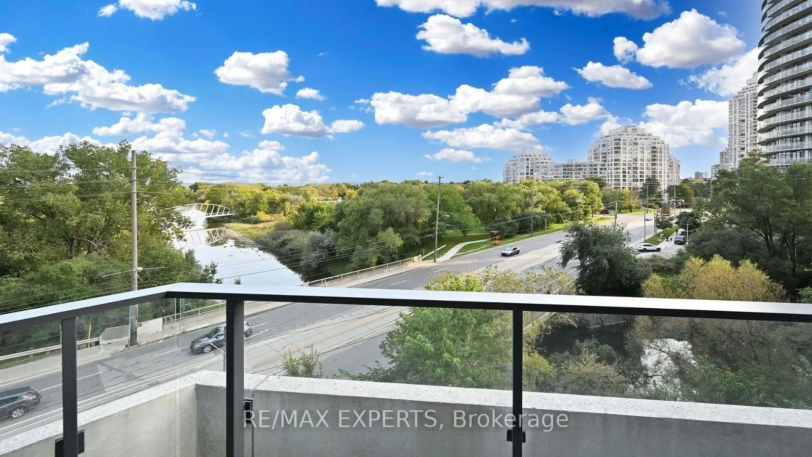 2212 Lakeshore Boulevard W #615