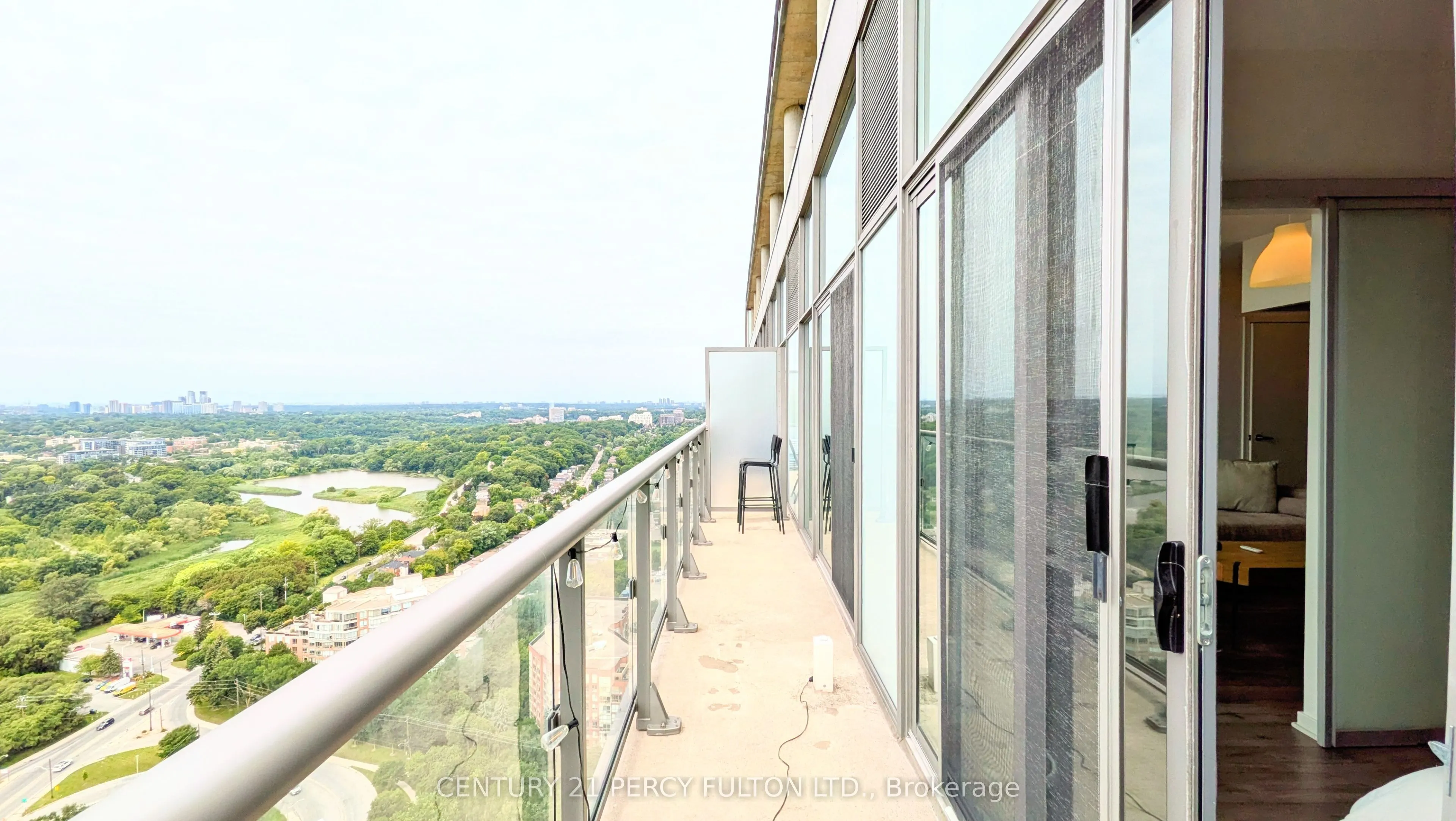105 The Queensway #3505