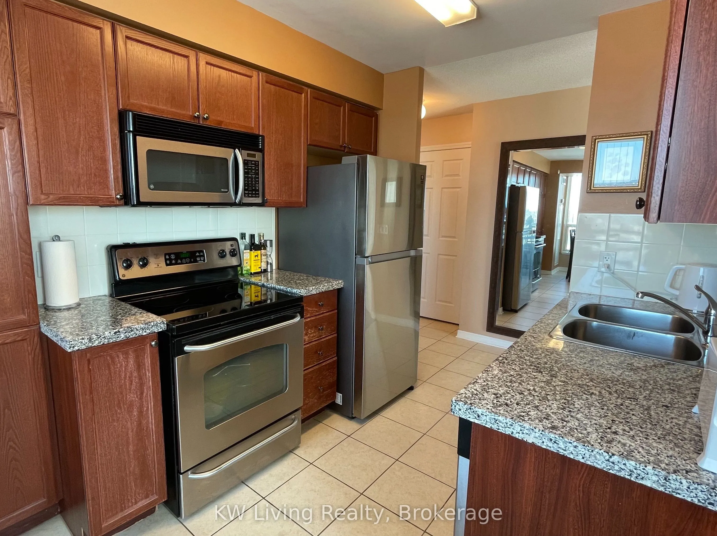 4889 Kimbermount Avenue #908 Room2