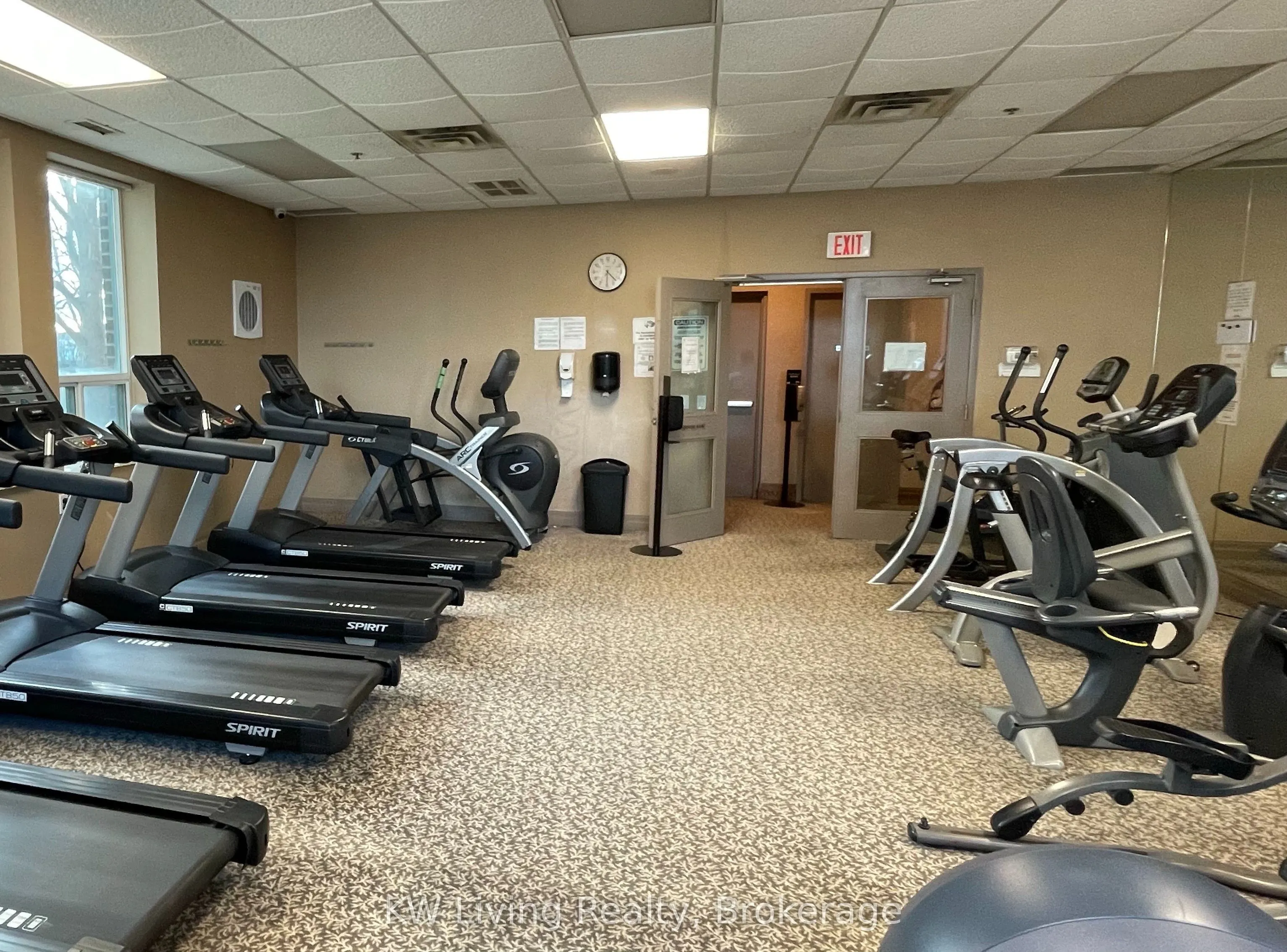 4889 Kimbermount Avenue #908 Room2