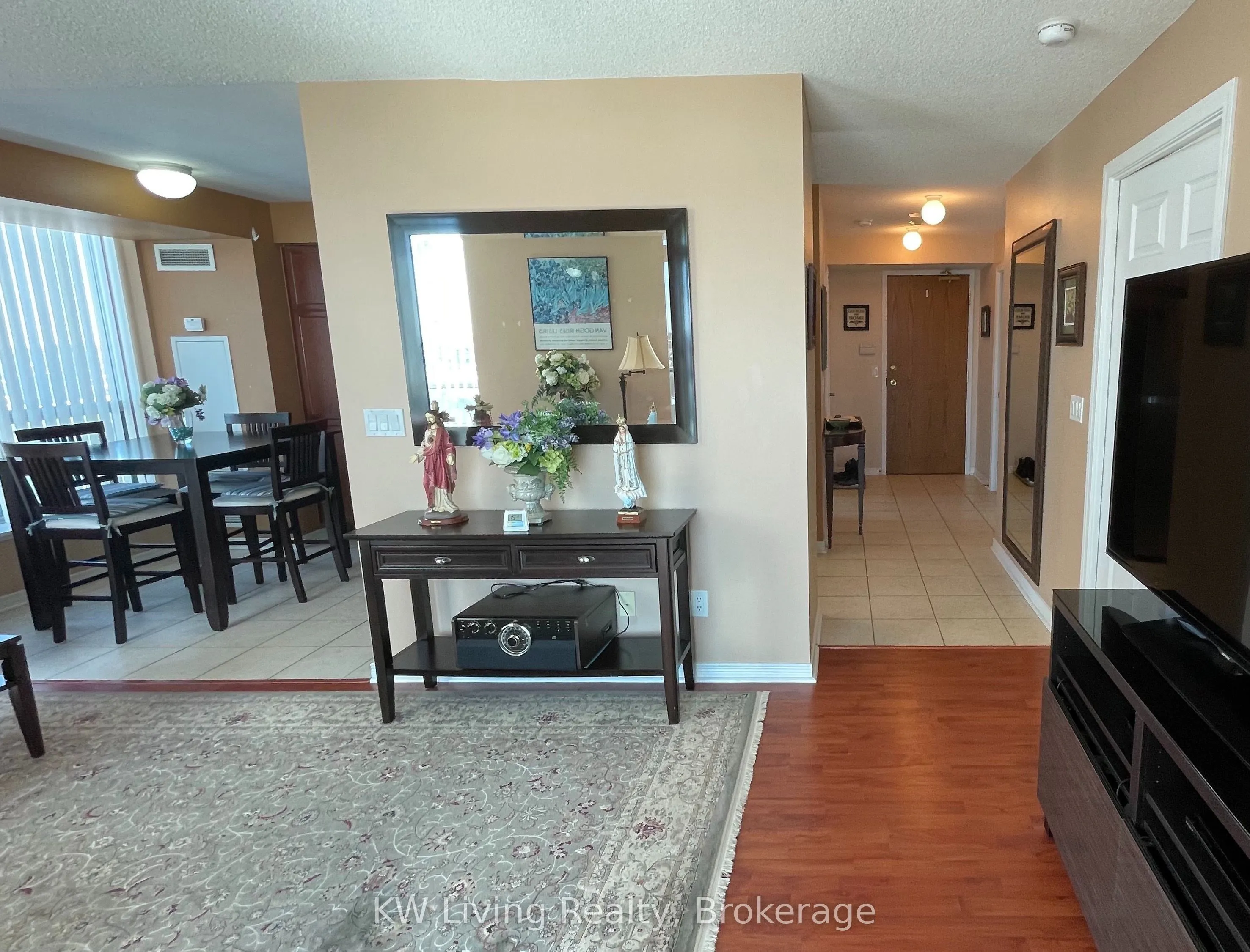 4889 Kimbermount Avenue #908 Room2
